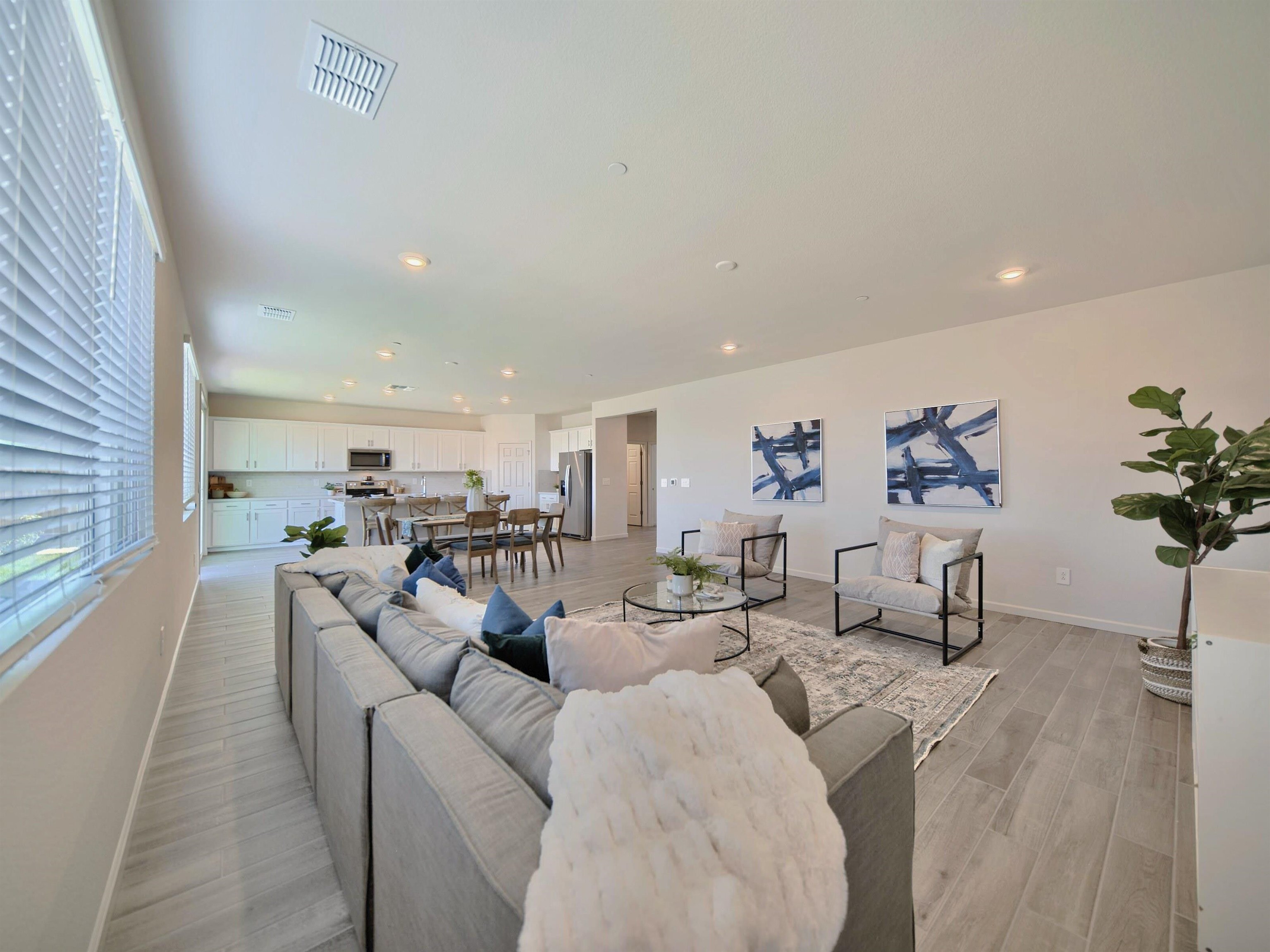 Detail Gallery Image 11 of 59 For 5445 Oneida Way, Antioch,  CA 94509 - 4 Beds | 3 Baths