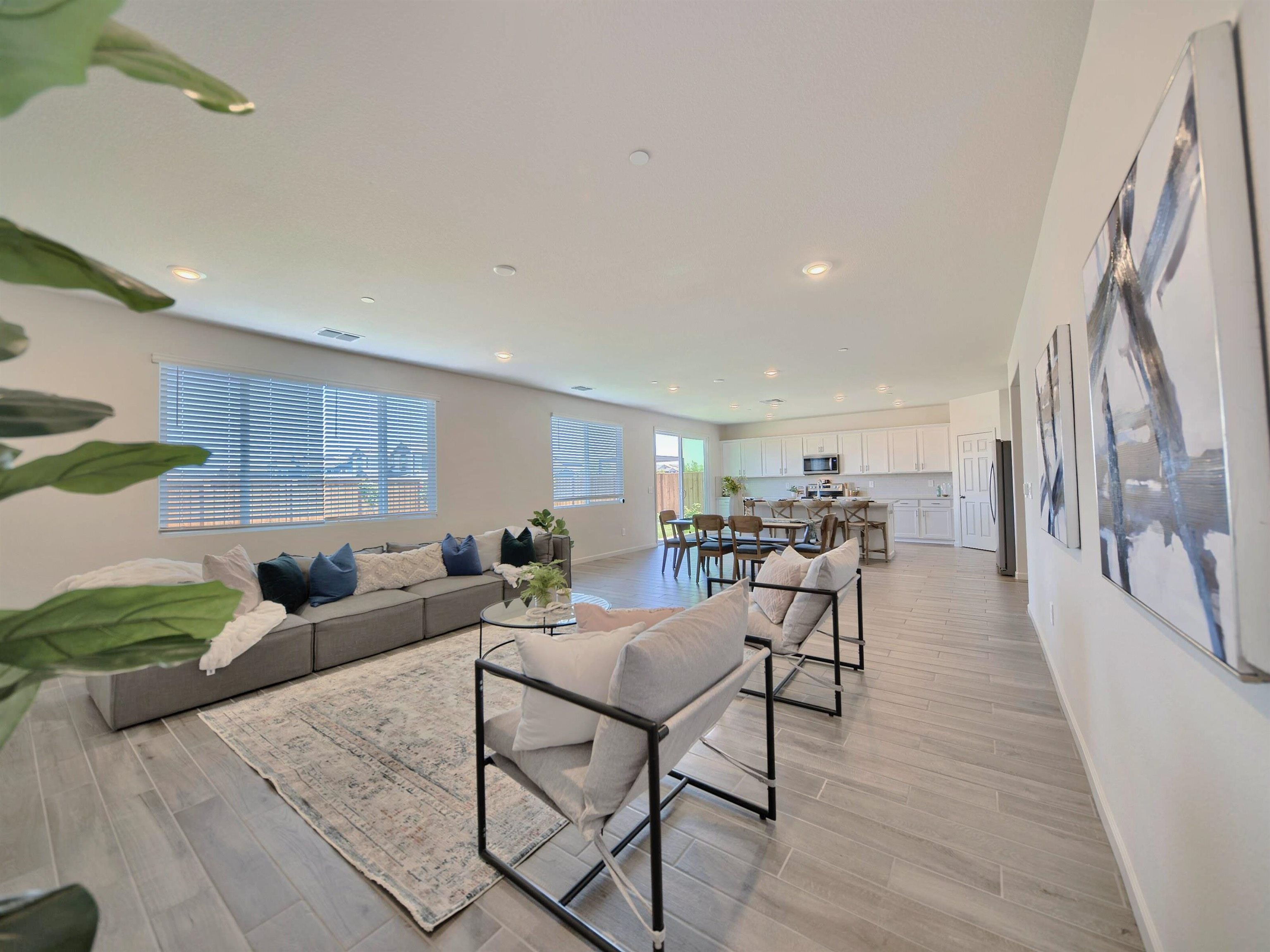 Detail Gallery Image 9 of 59 For 5445 Oneida Way, Antioch,  CA 94509 - 4 Beds | 3 Baths