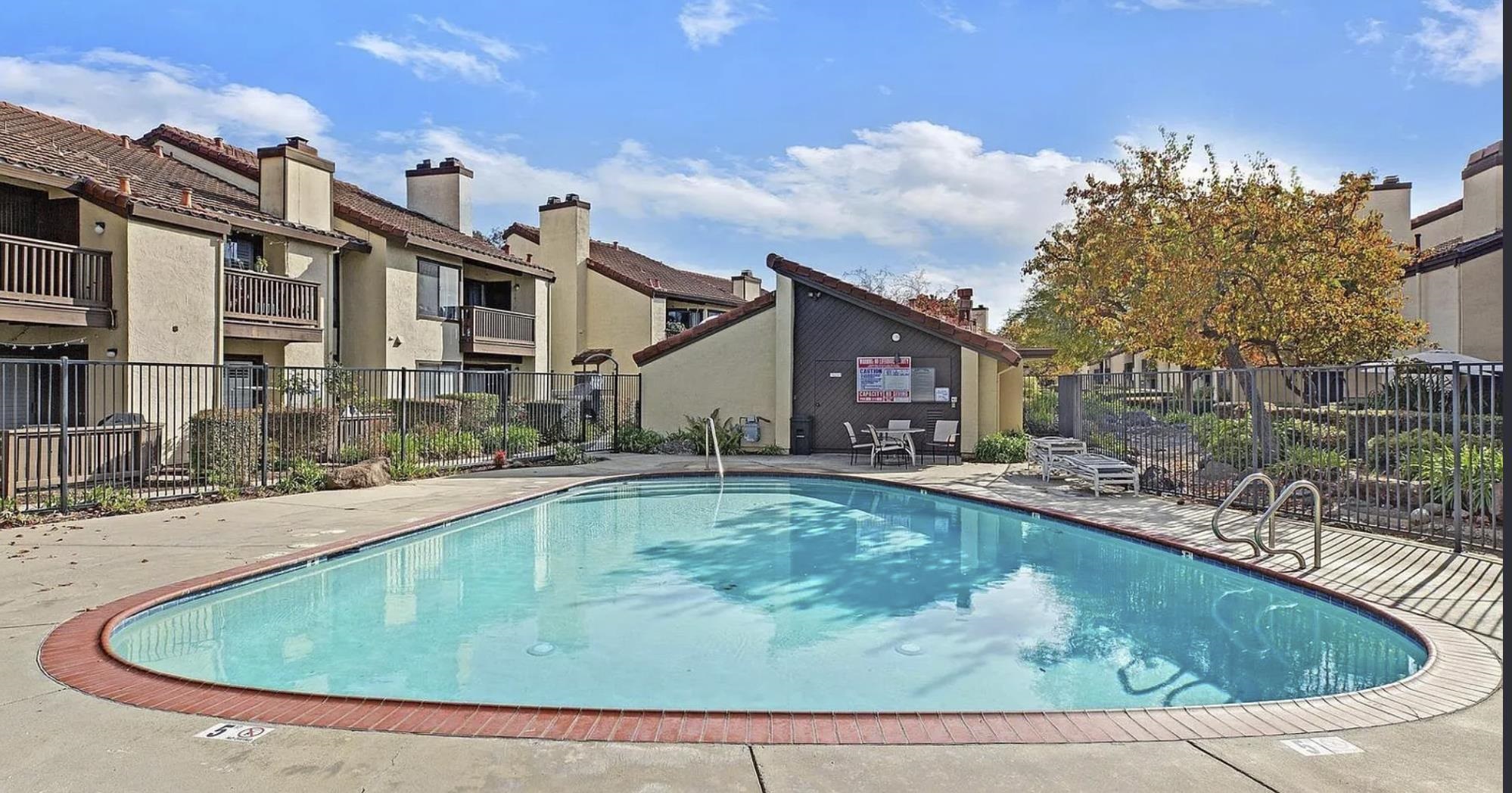 Photo #5: 41119842 Listing: Photo #5