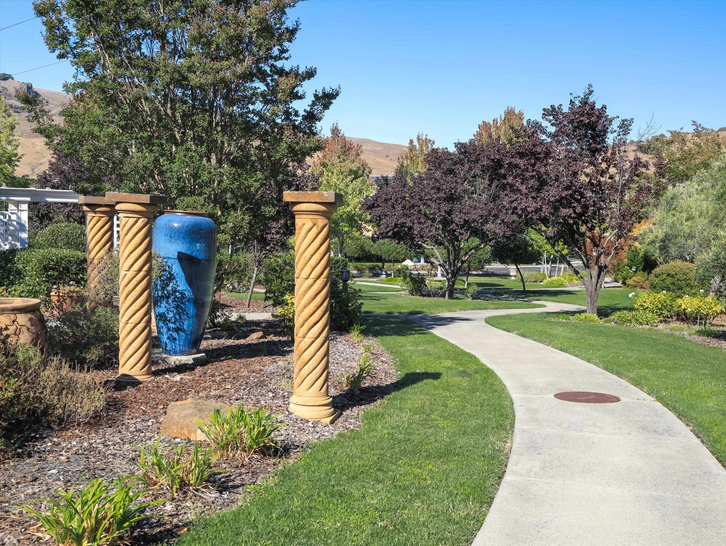 Detail Gallery Image 49 of 54 For 9216 Hallmark Pl, Vallejo,  CA 94591 - 5 Beds | 5 Baths