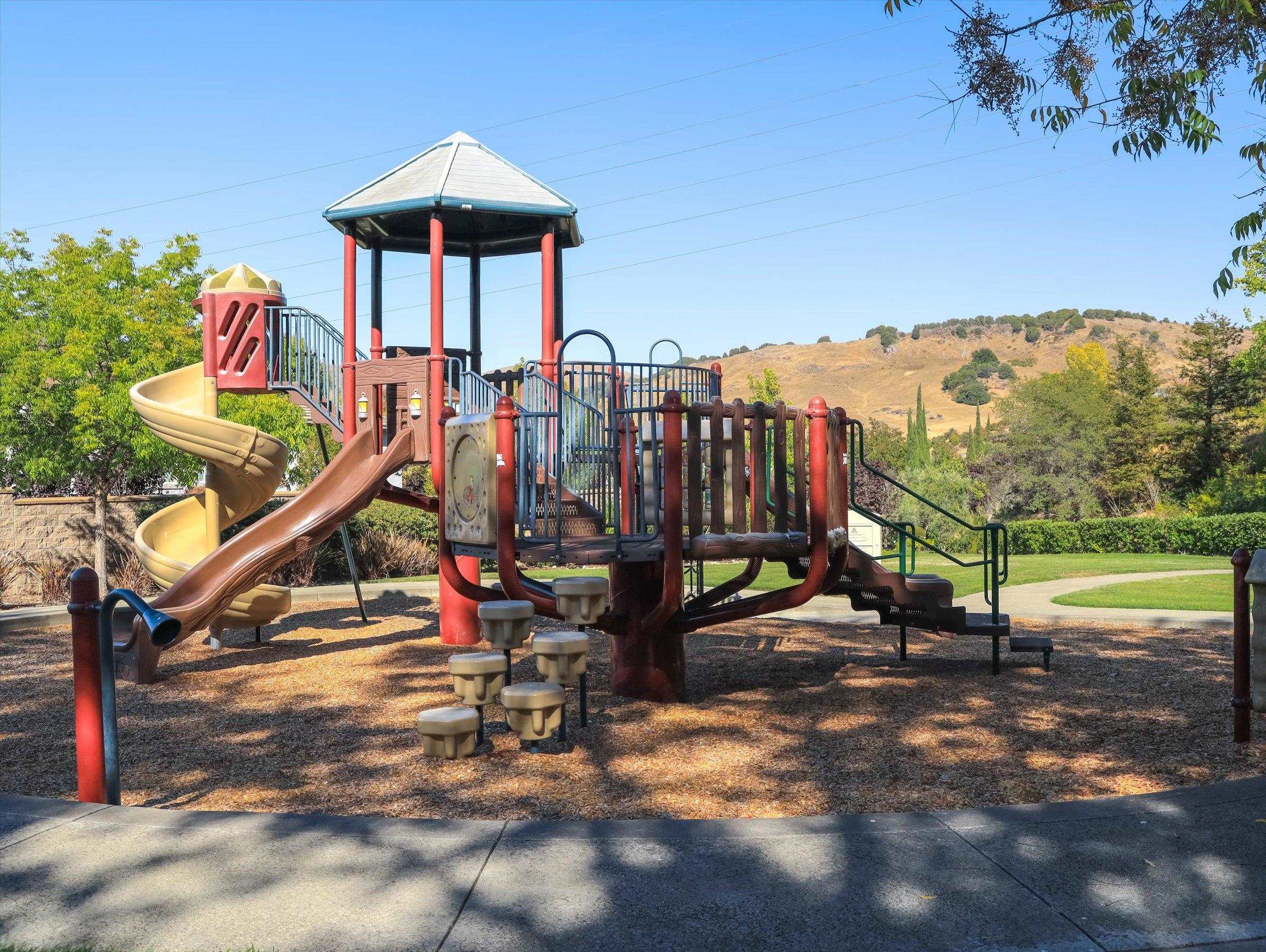 Detail Gallery Image 53 of 54 For 9216 Hallmark Pl, Vallejo,  CA 94591 - 5 Beds | 5 Baths