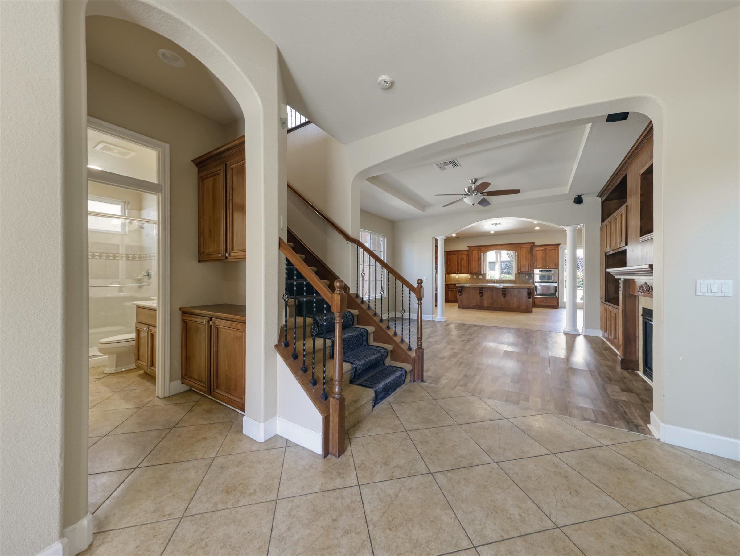 Detail Gallery Image 7 of 54 For 9216 Hallmark Pl, Vallejo,  CA 94591 - 5 Beds | 5 Baths