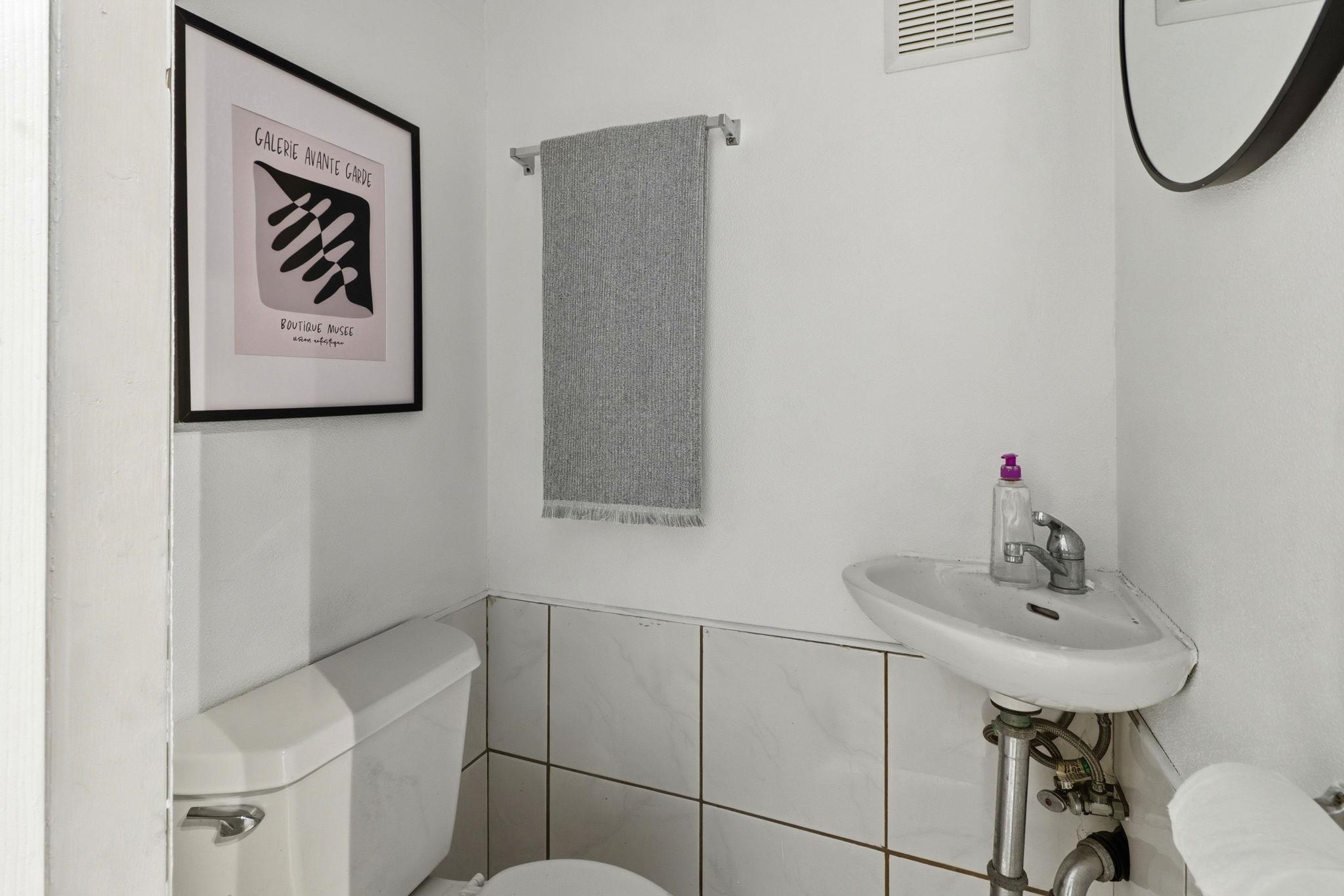 Detail Gallery Image 27 of 44 For 381 Cherrywood Ave, San Leandro,  CA 94577 - 2 Beds | 1/1 Baths