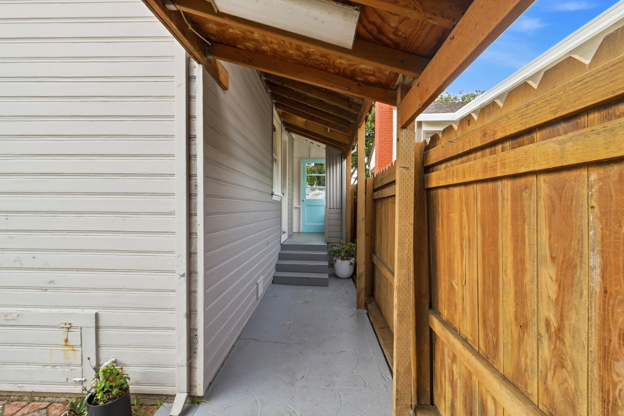 Detail Gallery Image 30 of 44 For 381 Cherrywood Ave, San Leandro,  CA 94577 - 2 Beds | 1/1 Baths