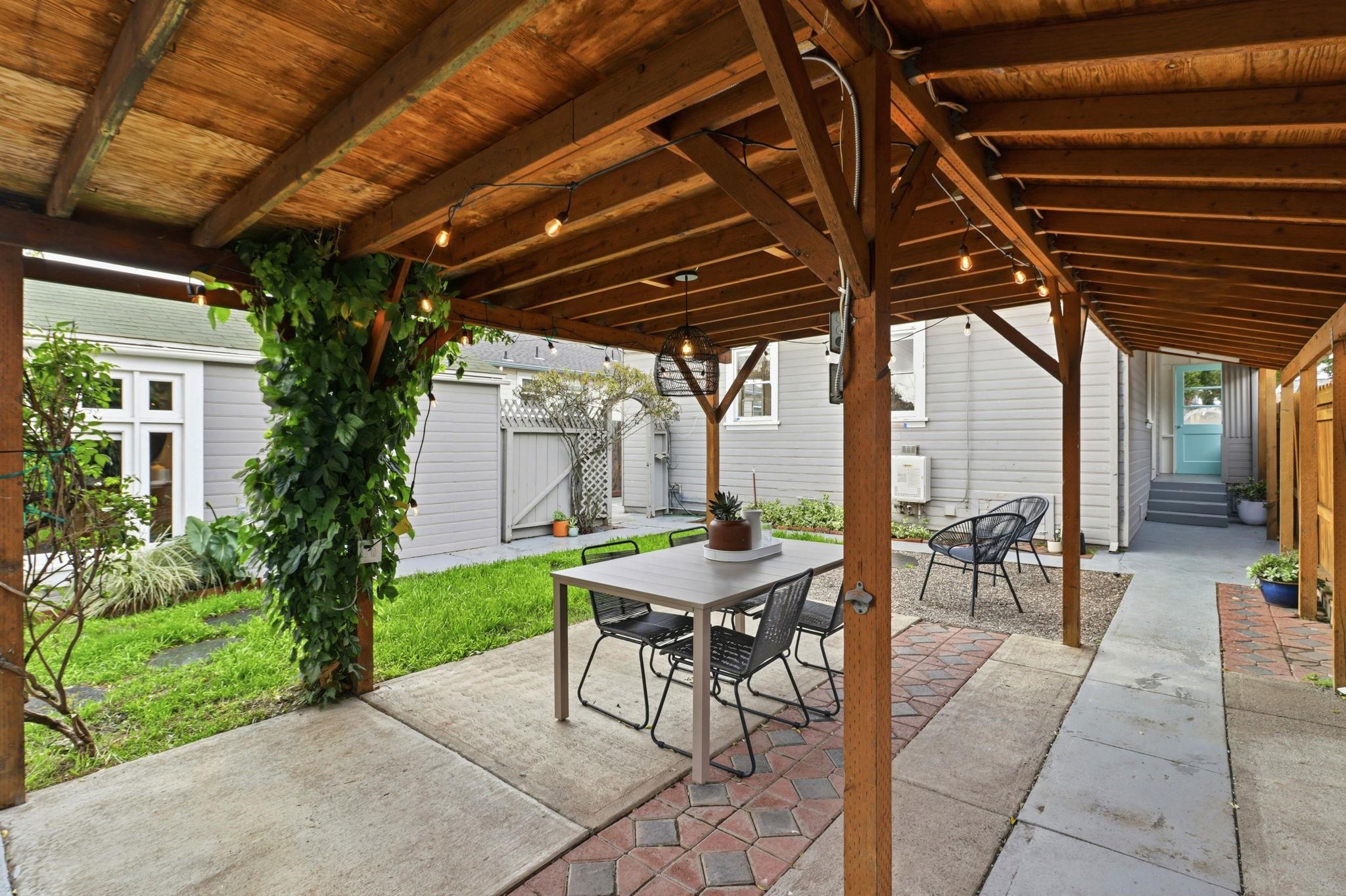 Detail Gallery Image 34 of 44 For 381 Cherrywood Ave, San Leandro,  CA 94577 - 2 Beds | 1/1 Baths