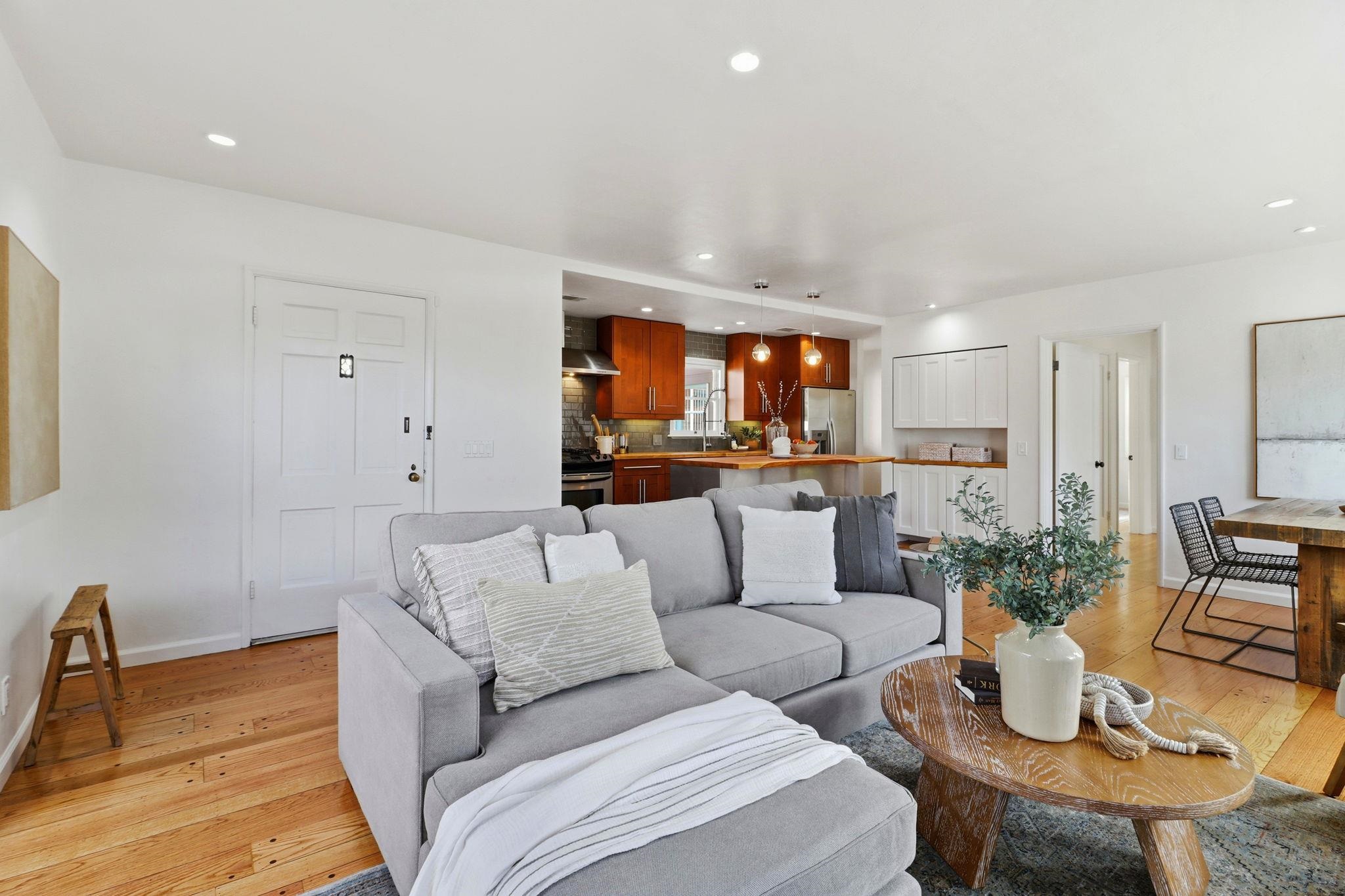 Detail Gallery Image 5 of 44 For 381 Cherrywood Ave, San Leandro,  CA 94577 - 2 Beds | 1/1 Baths