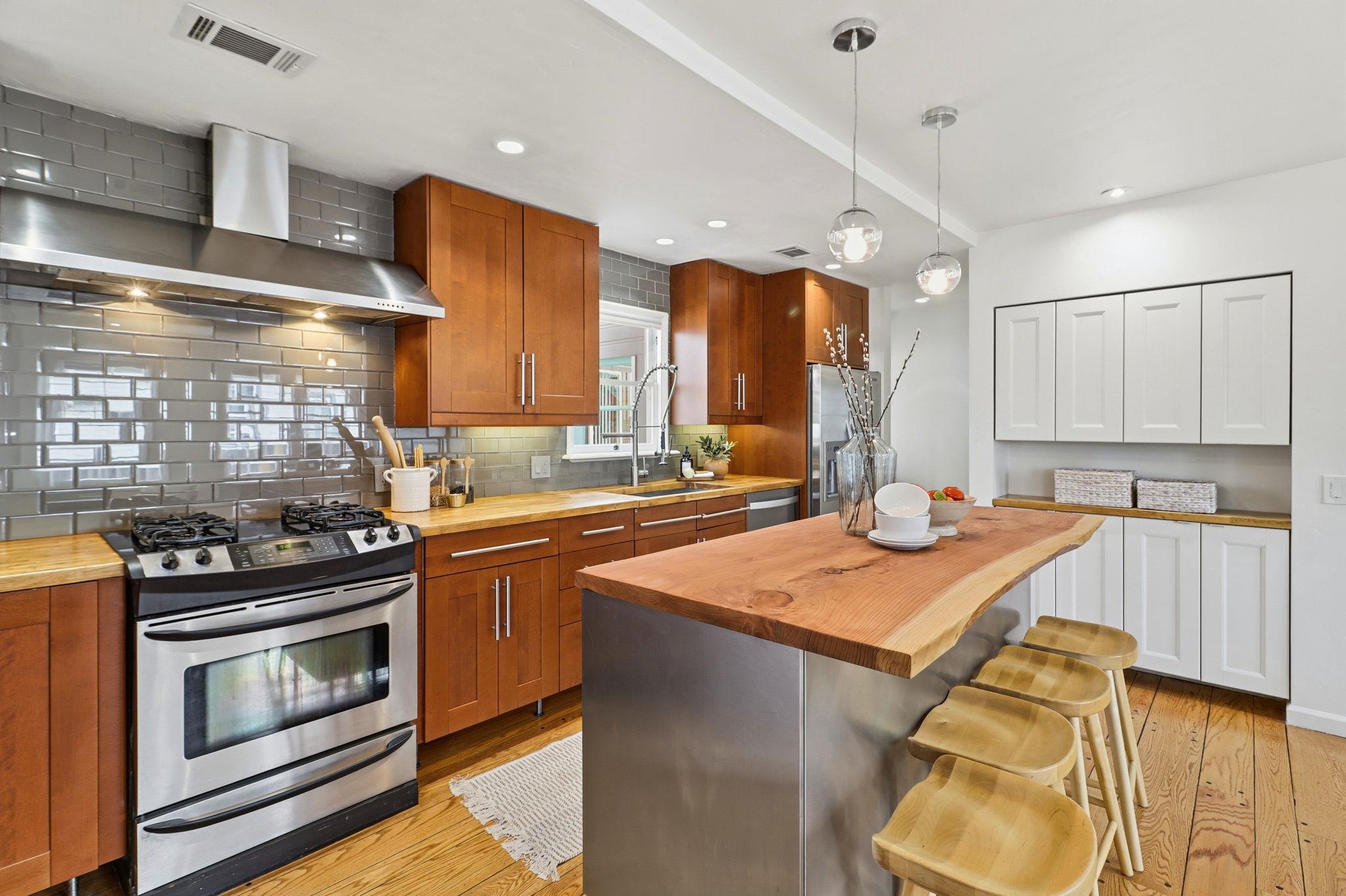 Detail Gallery Image 10 of 44 For 381 Cherrywood Ave, San Leandro,  CA 94577 - 2 Beds | 1/1 Baths