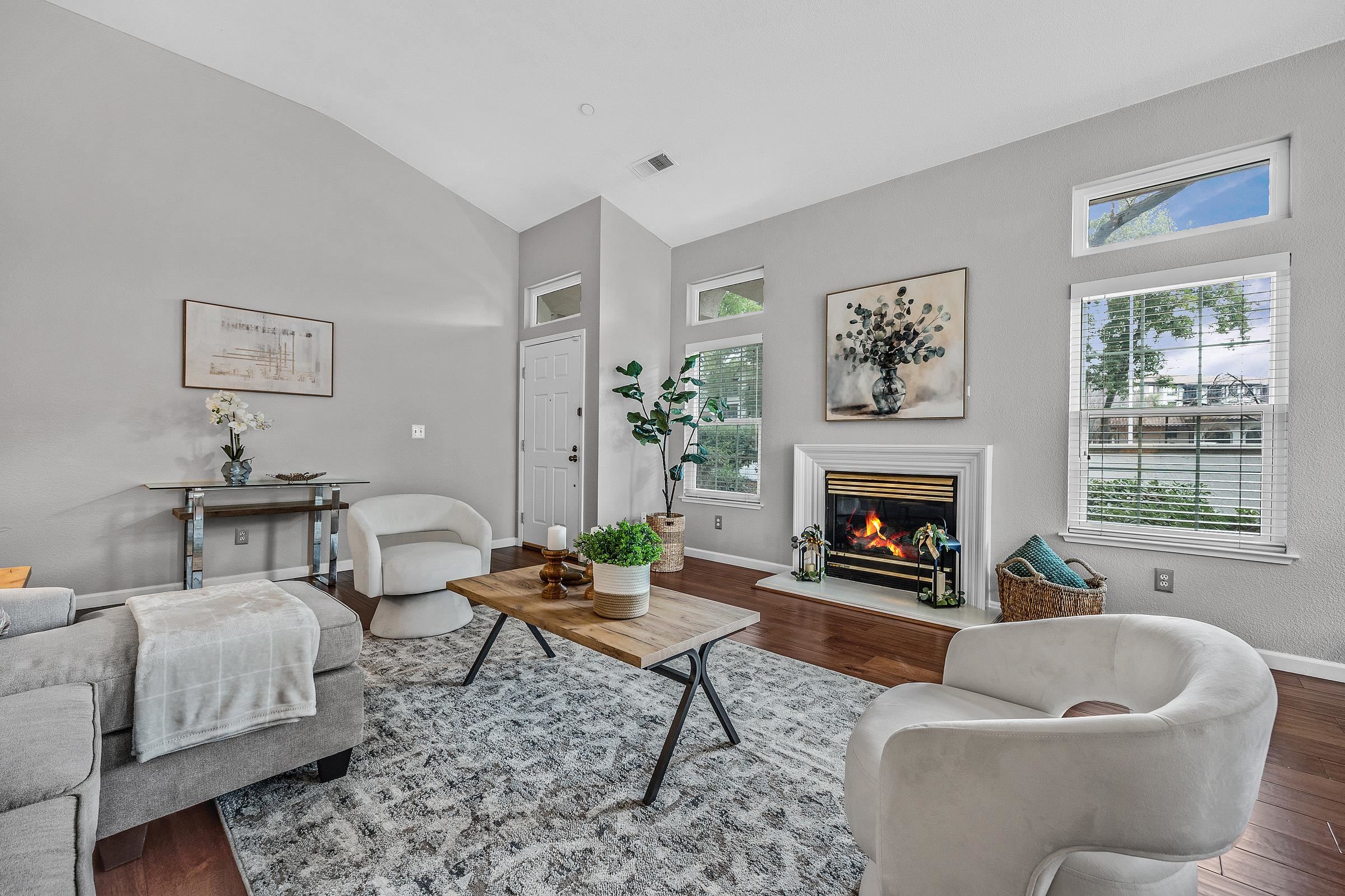 Photo #4: 41119852 Listing: Photo #4