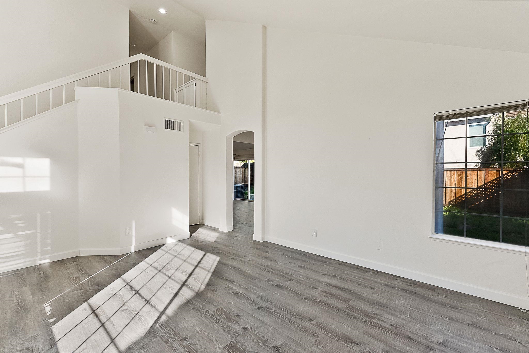 Detail Gallery Image 6 of 41 For 4641 Knollpark Court, Antioch,  CA 94531 - 3 Beds | 2/1 Baths