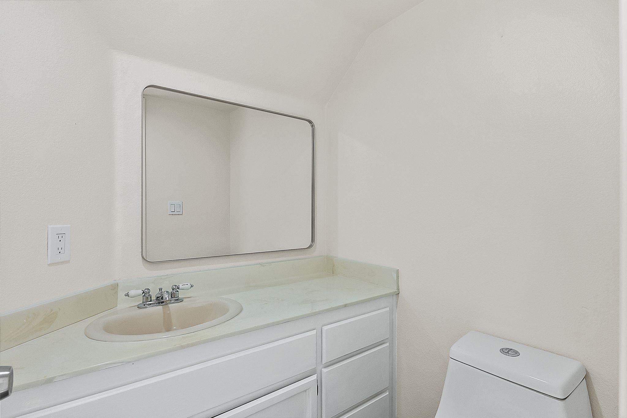Detail Gallery Image 7 of 41 For 4641 Knollpark Court, Antioch,  CA 94531 - 3 Beds | 2/1 Baths