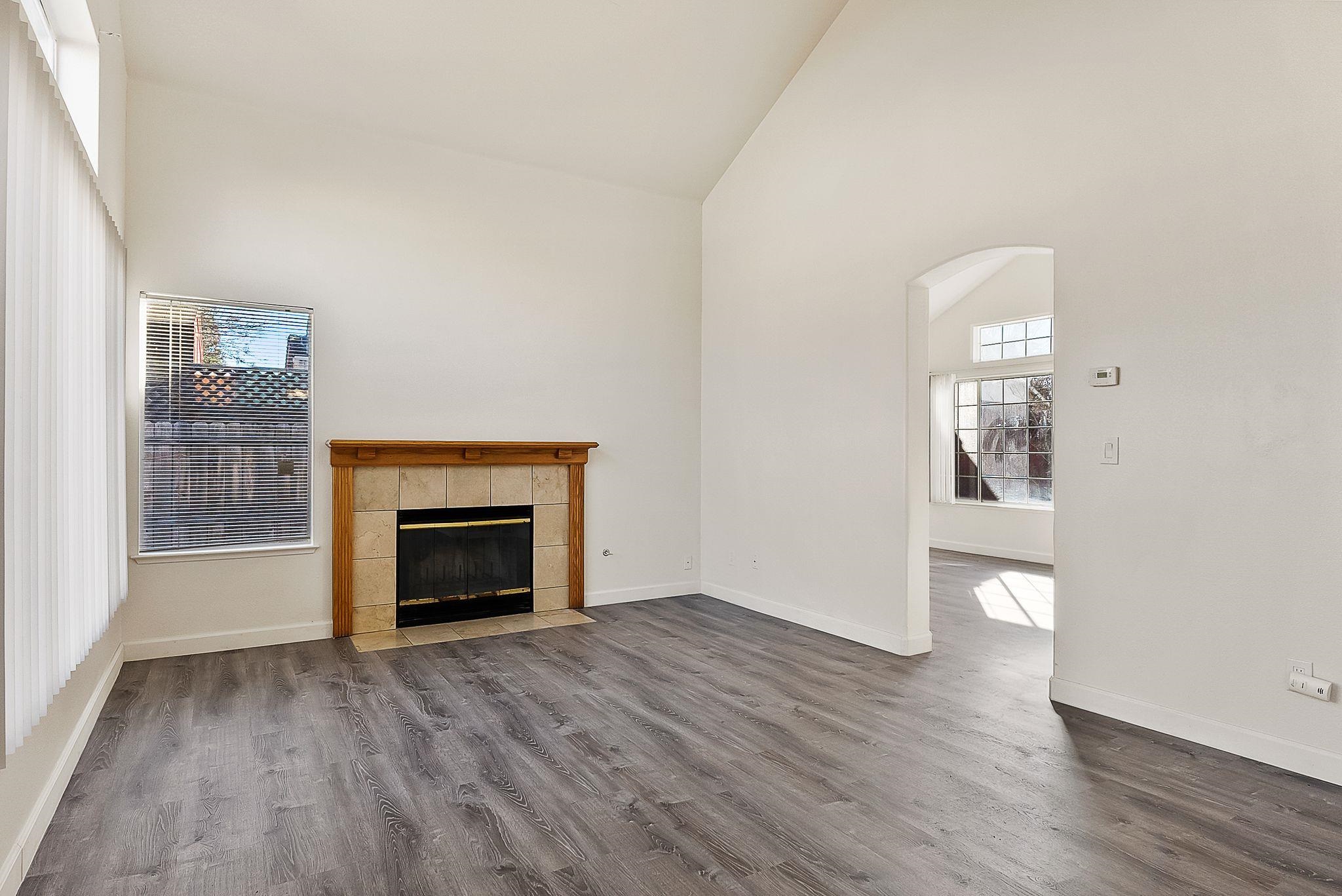 Detail Gallery Image 8 of 41 For 4641 Knollpark Court, Antioch,  CA 94531 - 3 Beds | 2/1 Baths