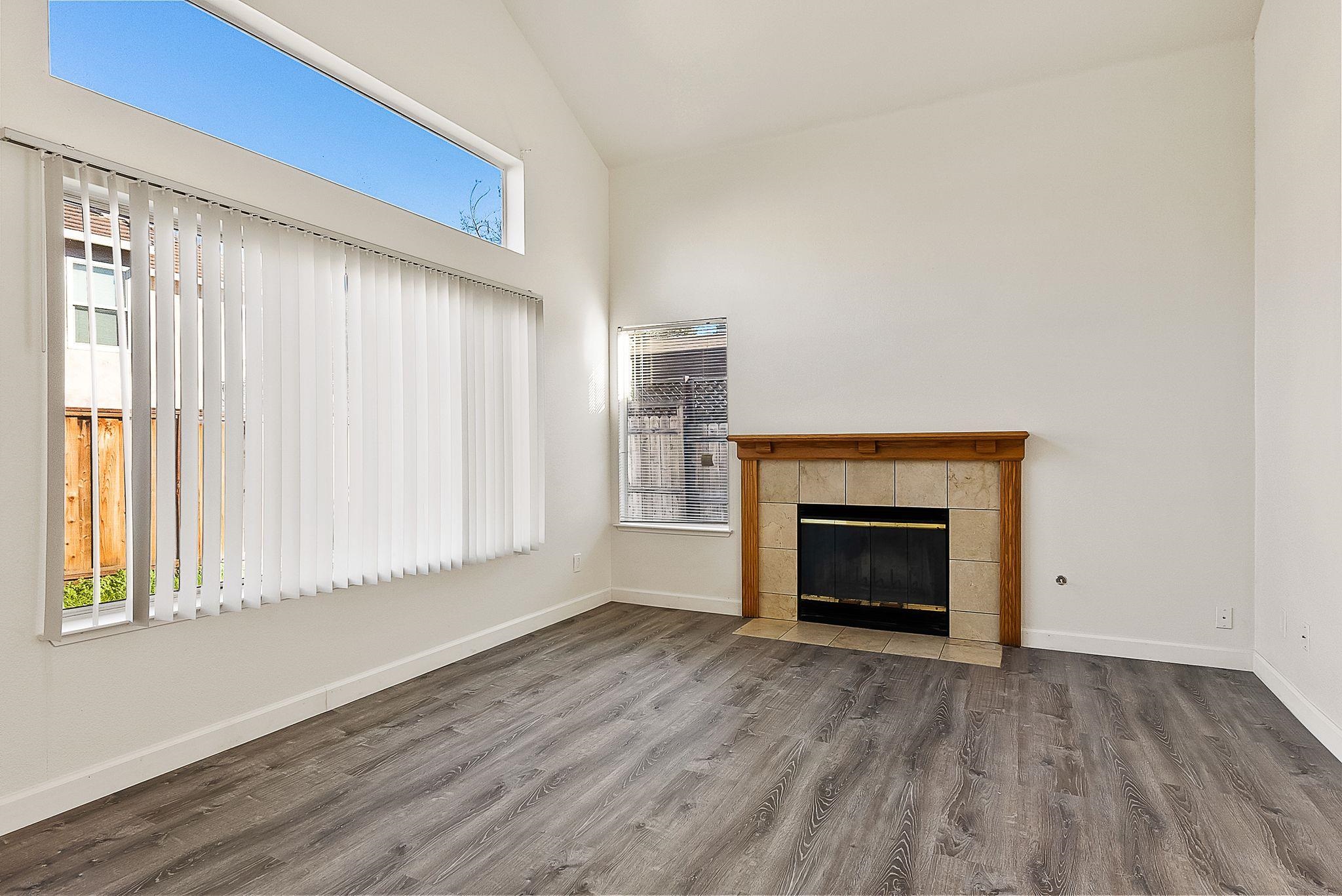 Detail Gallery Image 10 of 41 For 4641 Knollpark Court, Antioch,  CA 94531 - 3 Beds | 2/1 Baths