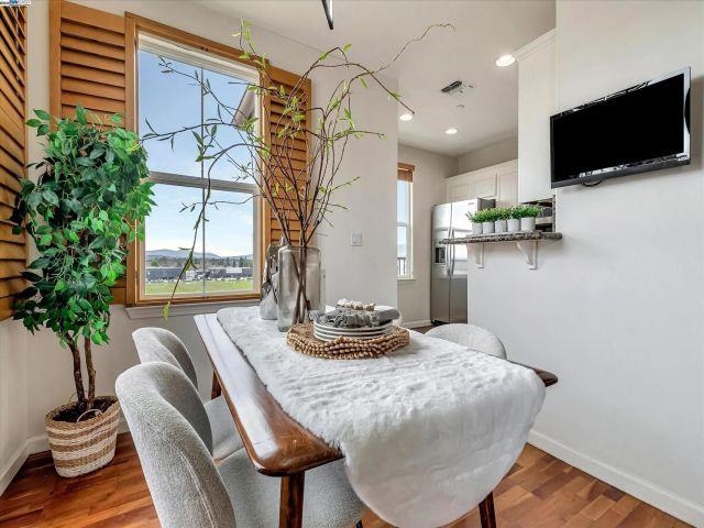 Detail Gallery Image 46 of 54 For 3275 Dublin Blvd #408,  Dublin,  CA 94568 - 2 Beds | 2 Baths
