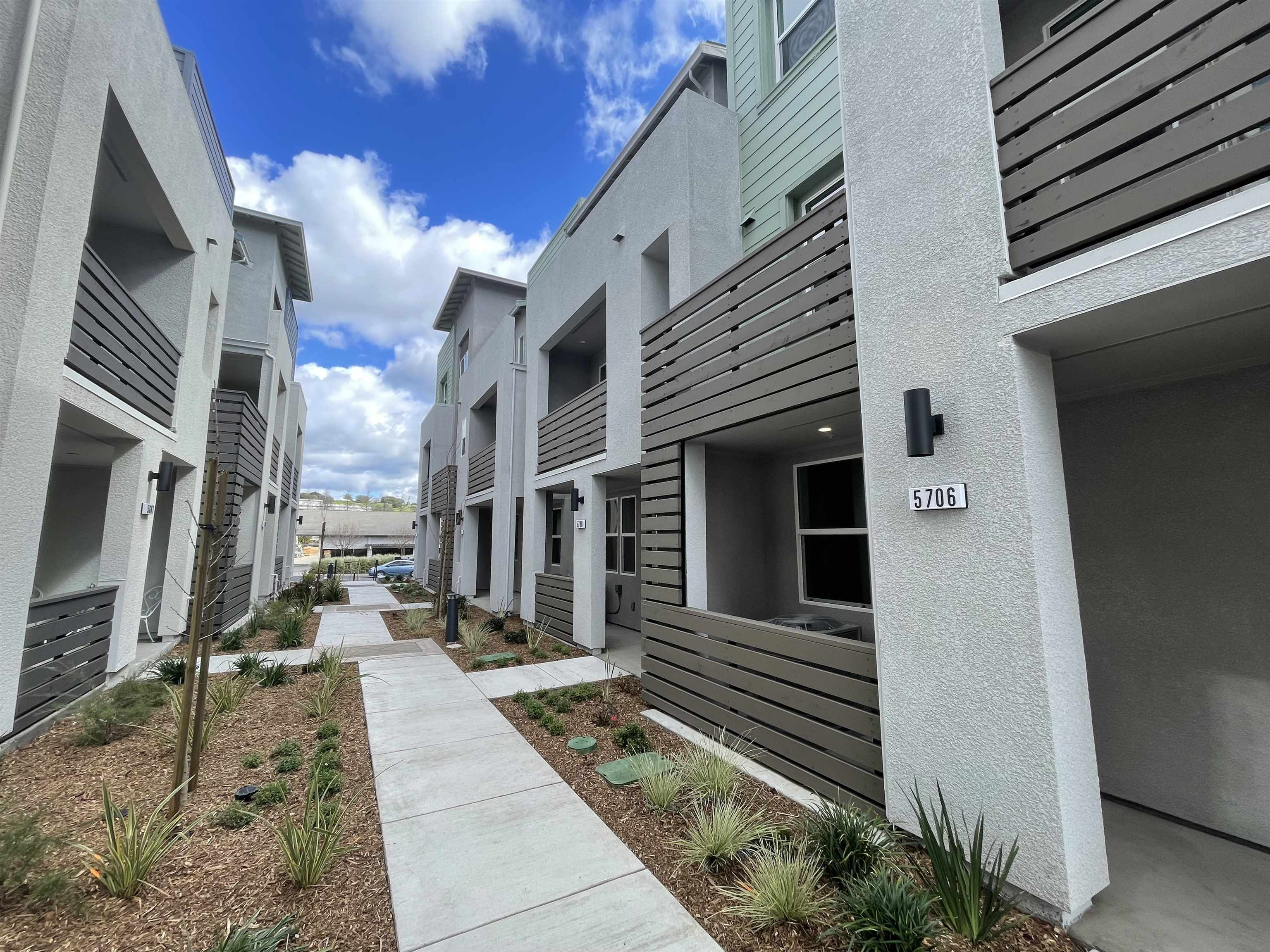 Condos For Sale in San Ramon, CA