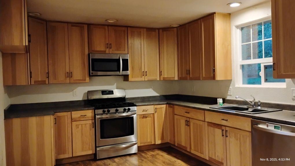 Detail Gallery Image 6 of 22 For 28440 Ryan Creek Rd, Willits,  CA 95490 - 3 Beds | 1 Baths