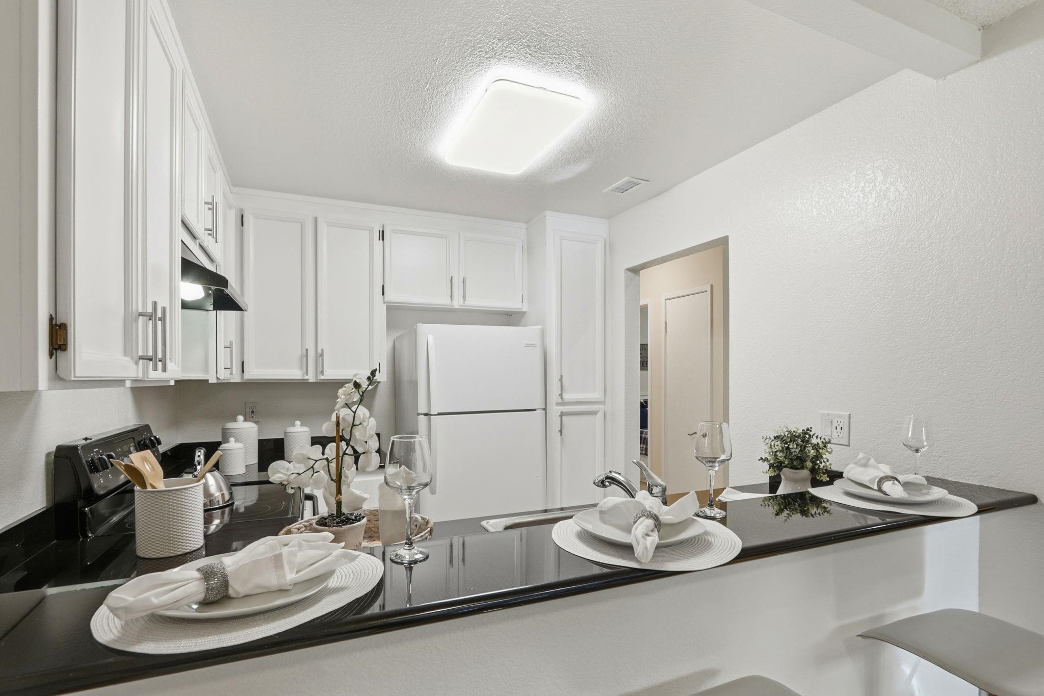 Detail Gallery Image 12 of 36 For 5482 Makati Cir, San Jose,  CA 95123 - 2 Beds | 2 Baths