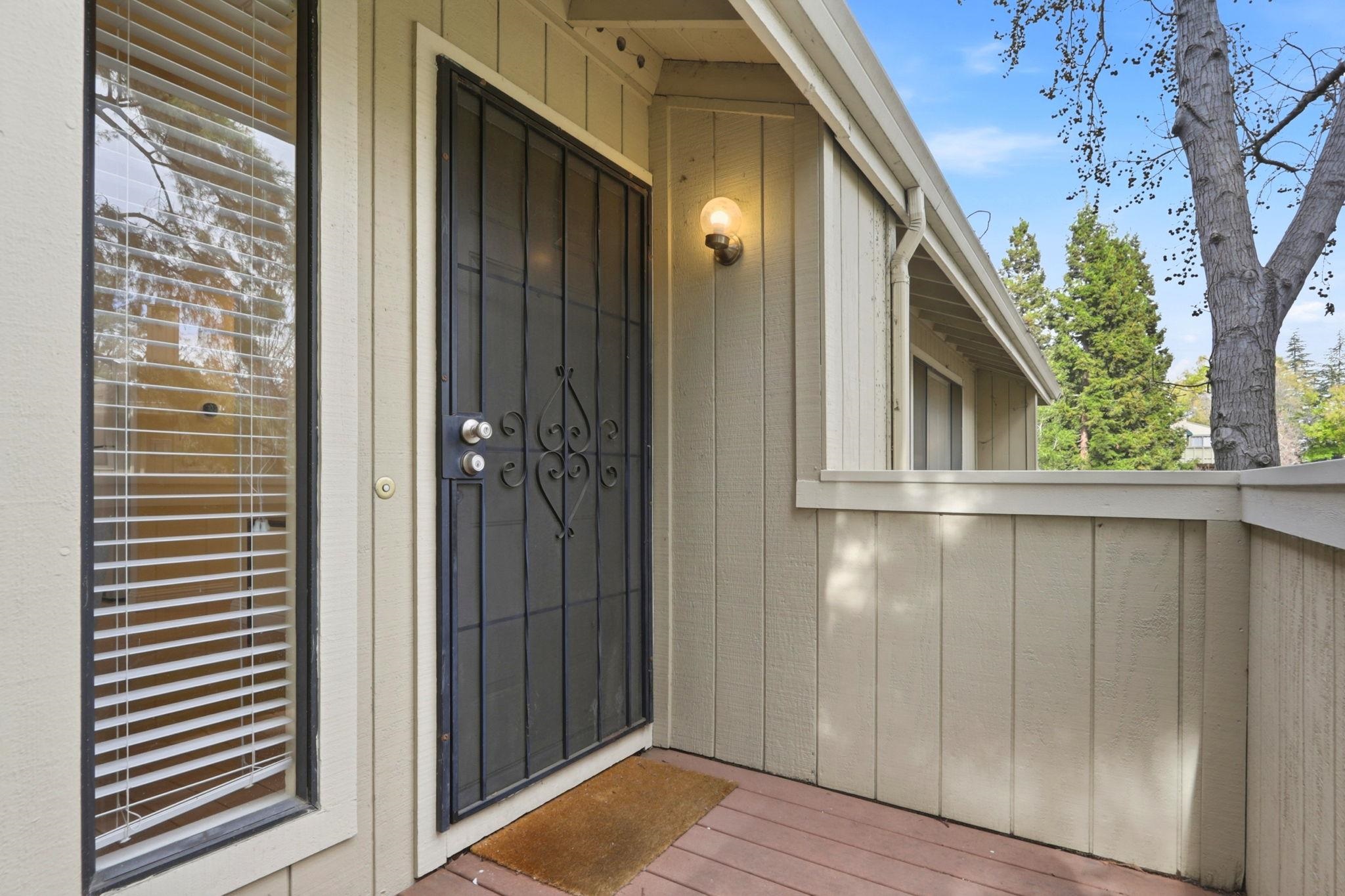Detail Gallery Image 4 of 36 For 5482 Makati Cir, San Jose,  CA 95123 - 2 Beds | 2 Baths