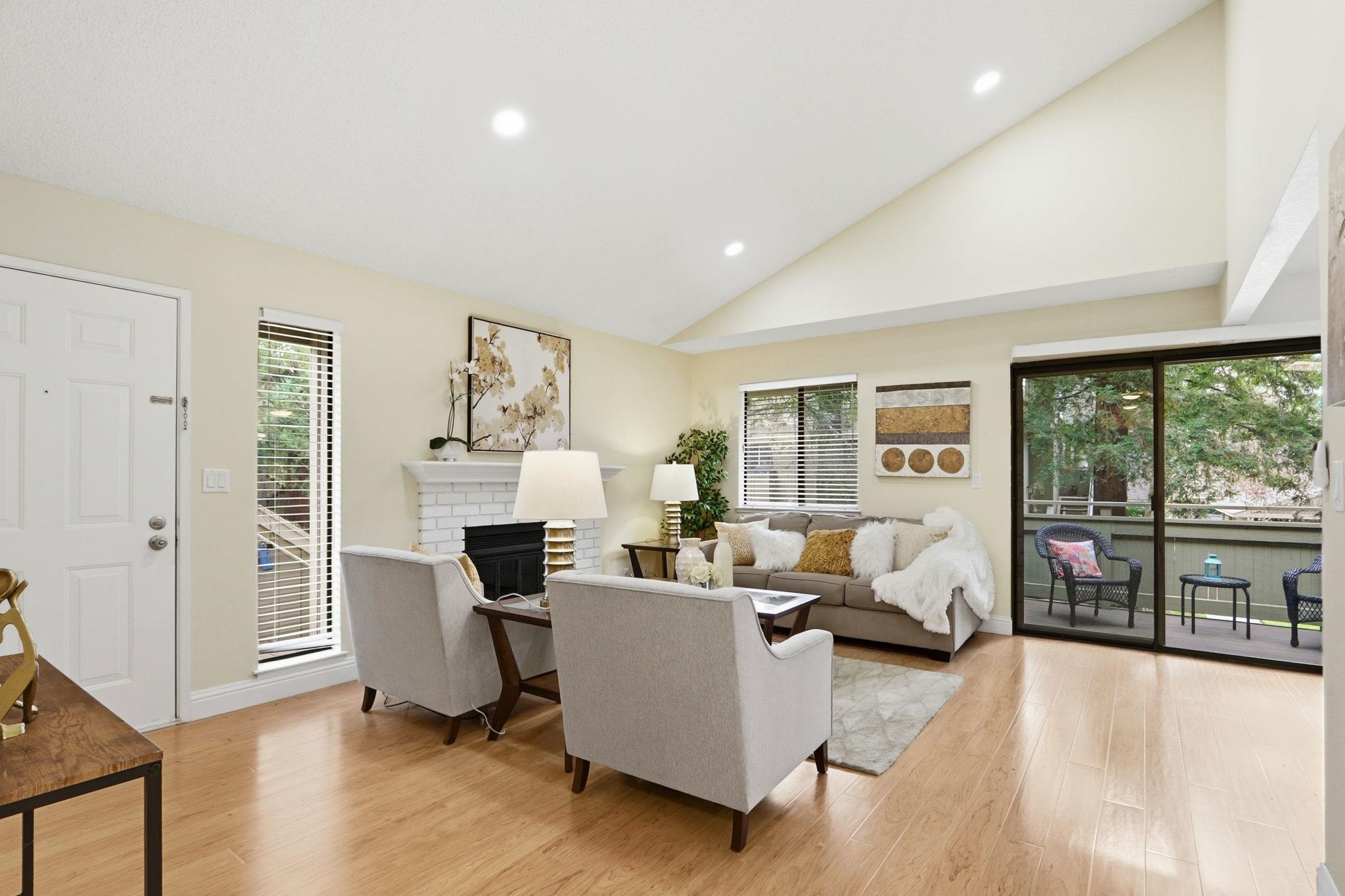 Detail Gallery Image 7 of 36 For 5482 Makati Cir, San Jose,  CA 95123 - 2 Beds | 2 Baths