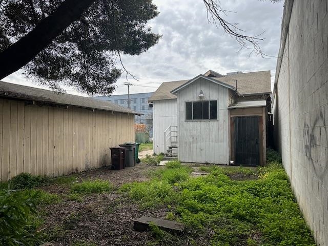 Detail Gallery Image 12 of 32 For 1024 50th Ave, Oakland,  CA 94601 - 2 Beds | 1 Baths