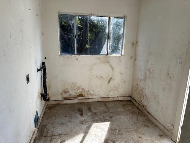 Detail Gallery Image 24 of 32 For 1024 50th Ave, Oakland,  CA 94601 - 2 Beds | 1 Baths