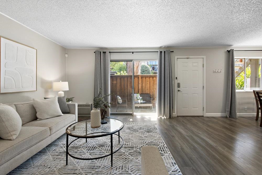 Photo #3: 41119867 Listing: Photo #3