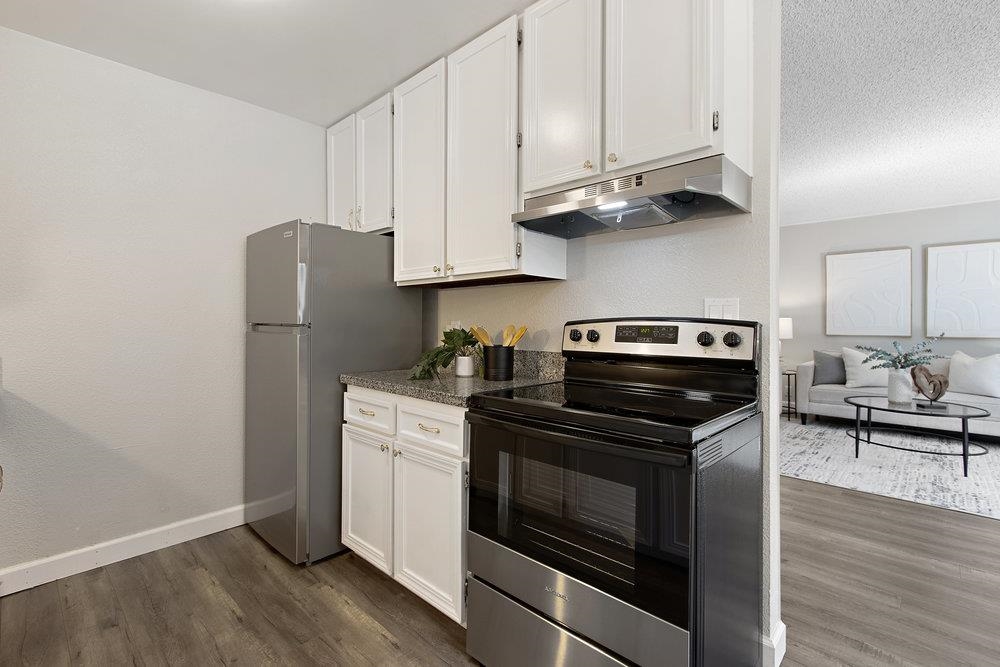 Photo #8: 41119867 Listing: Photo #8