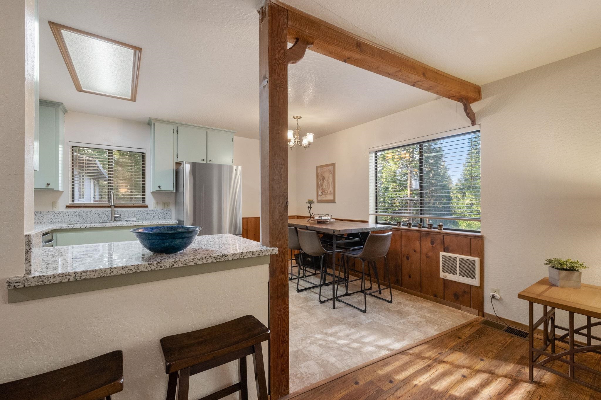 Detail Gallery Image 5 of 18 For 22435 Ponderosa, Twain Harte,  CA 95383-9999 - 4 Beds | 2 Baths