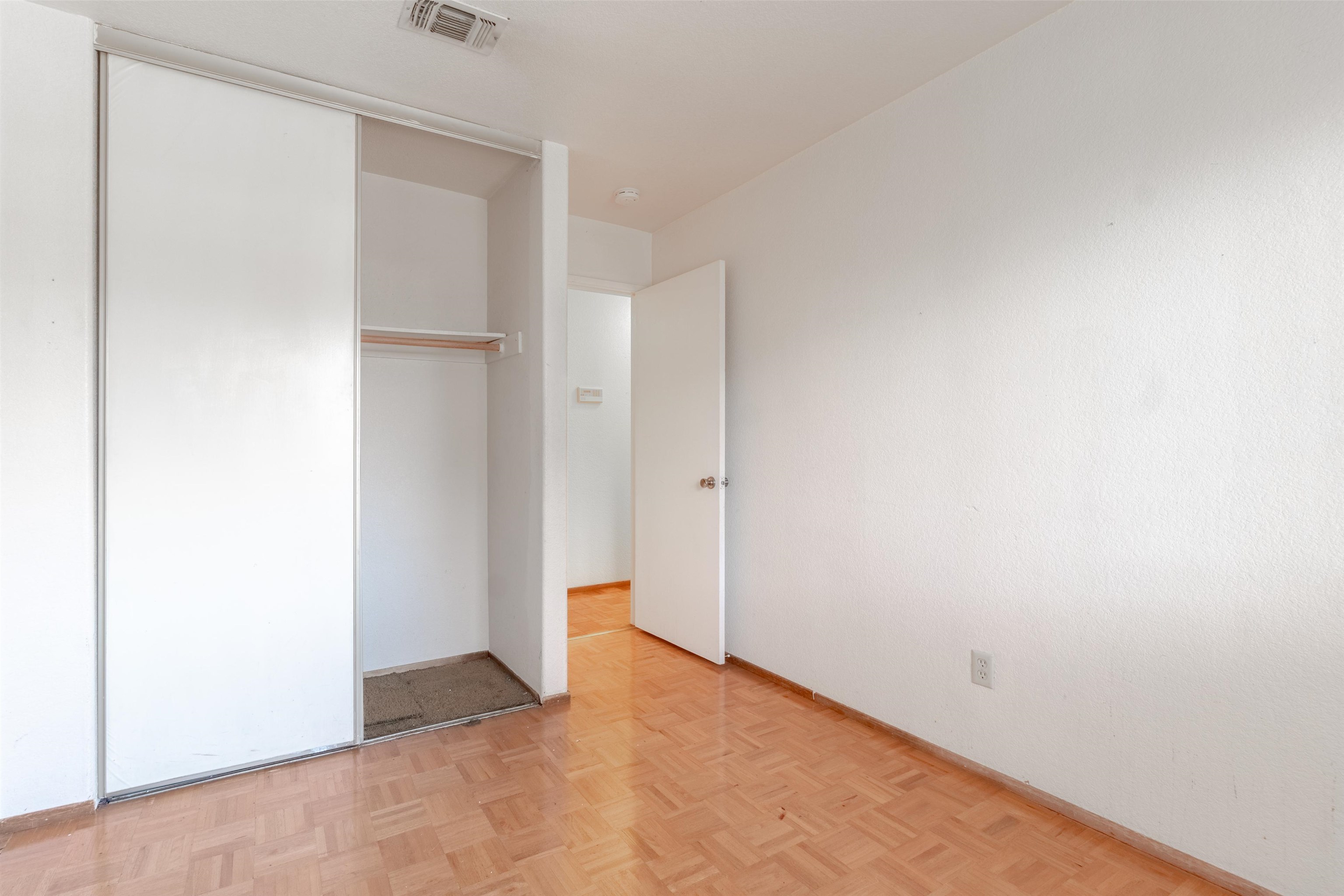 Detail Gallery Image 12 of 28 For 815 La Cruz Ln, Vacaville,  CA 95687 - 3 Beds | 2 Baths