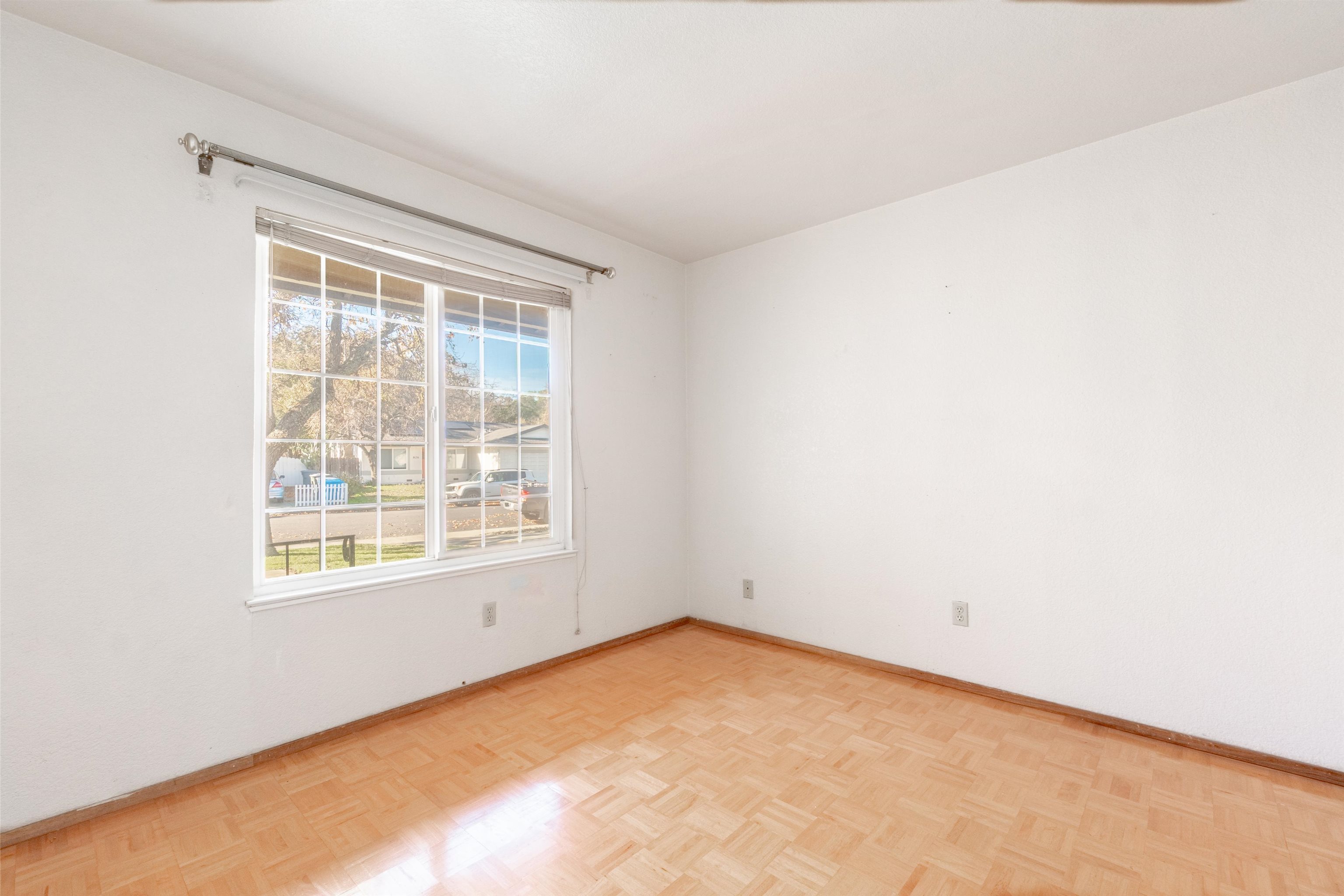 Detail Gallery Image 13 of 28 For 815 La Cruz Ln, Vacaville,  CA 95687 - 3 Beds | 2 Baths