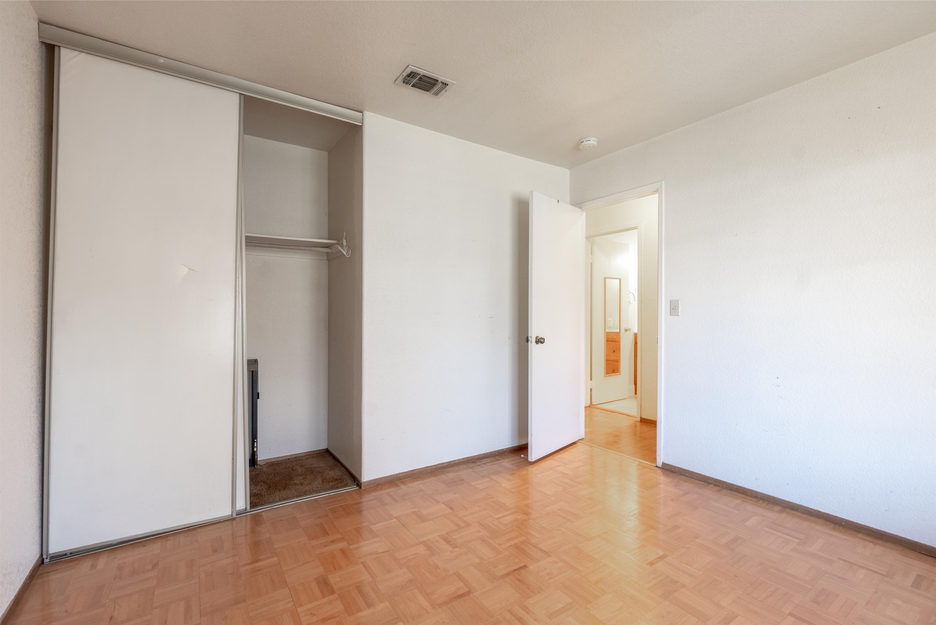 Detail Gallery Image 14 of 28 For 815 La Cruz Ln, Vacaville,  CA 95687 - 3 Beds | 2 Baths