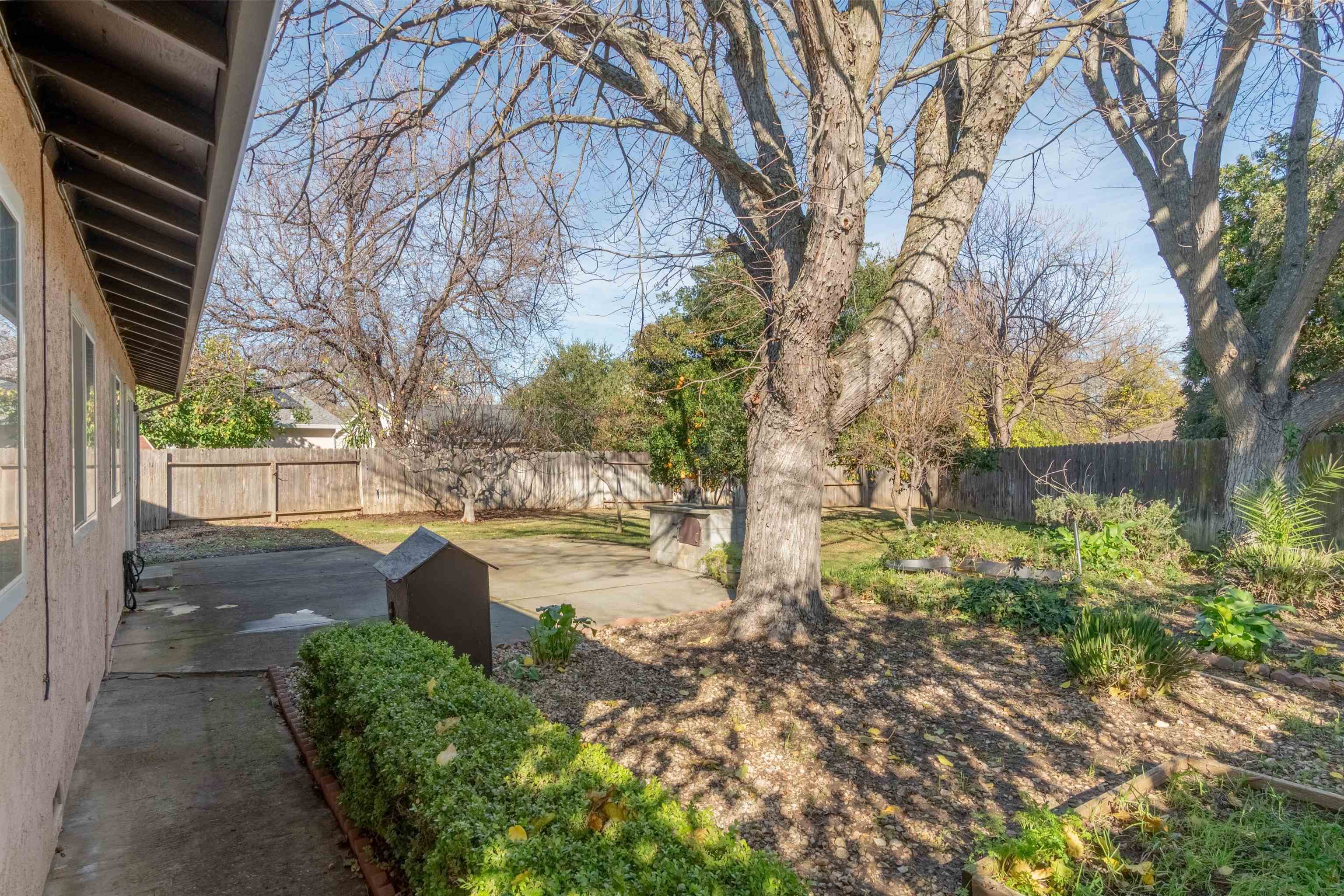 Detail Gallery Image 22 of 28 For 815 La Cruz Ln, Vacaville,  CA 95687 - 3 Beds | 2 Baths