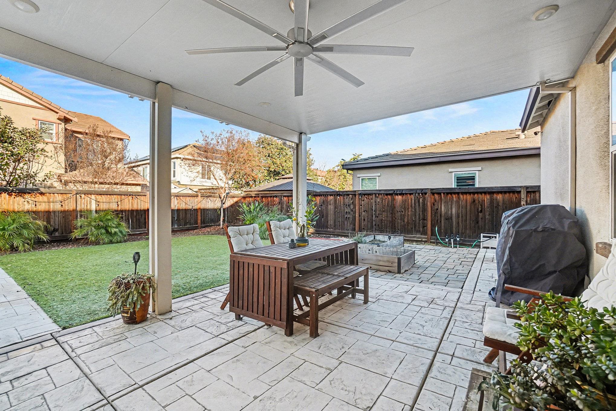 Detail Gallery Image 33 of 46 For 527 Stratford Way, Brentwood,  CA 94513 - 4 Beds | 3/1 Baths