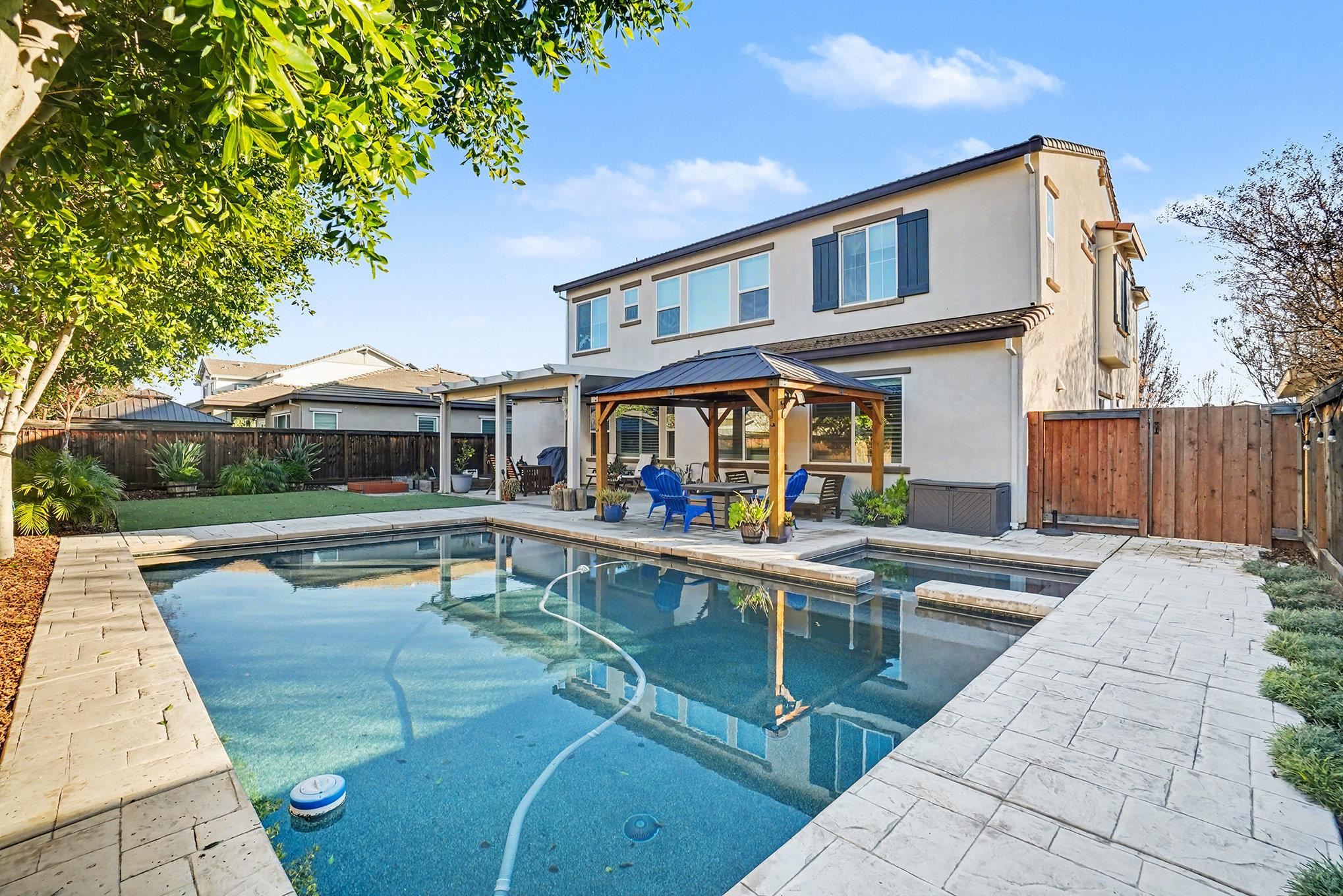 Detail Gallery Image 39 of 46 For 527 Stratford Way, Brentwood,  CA 94513 - 4 Beds | 3/1 Baths