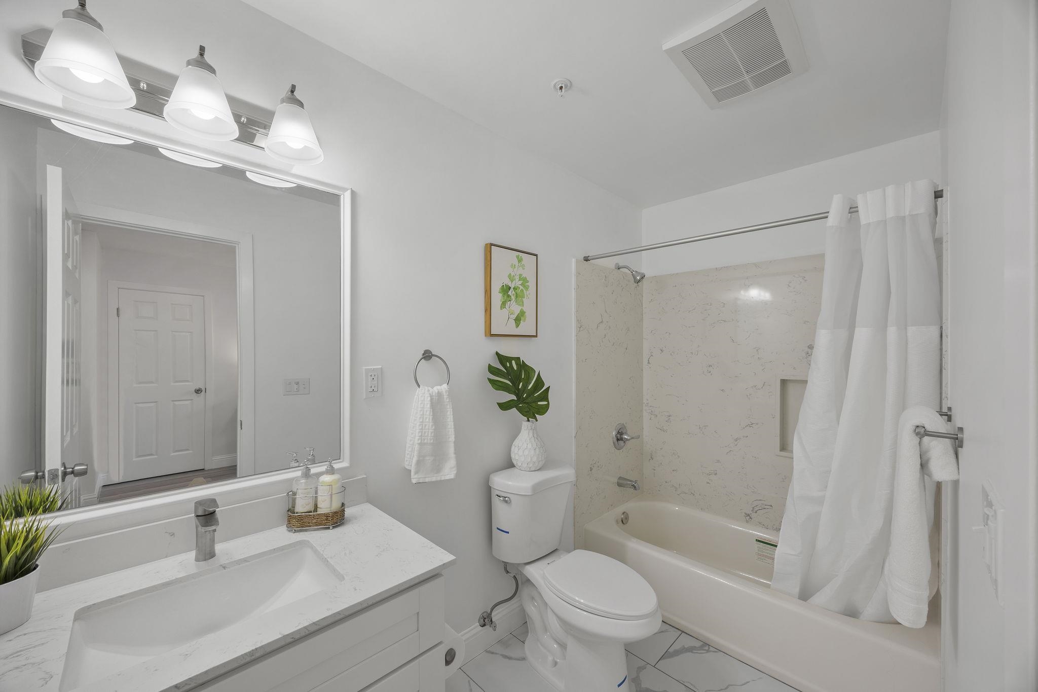 Detail Gallery Image 15 of 55 For 4737 Redding St, Oakland,  CA 94619 - 5 Beds | 6/1 Baths