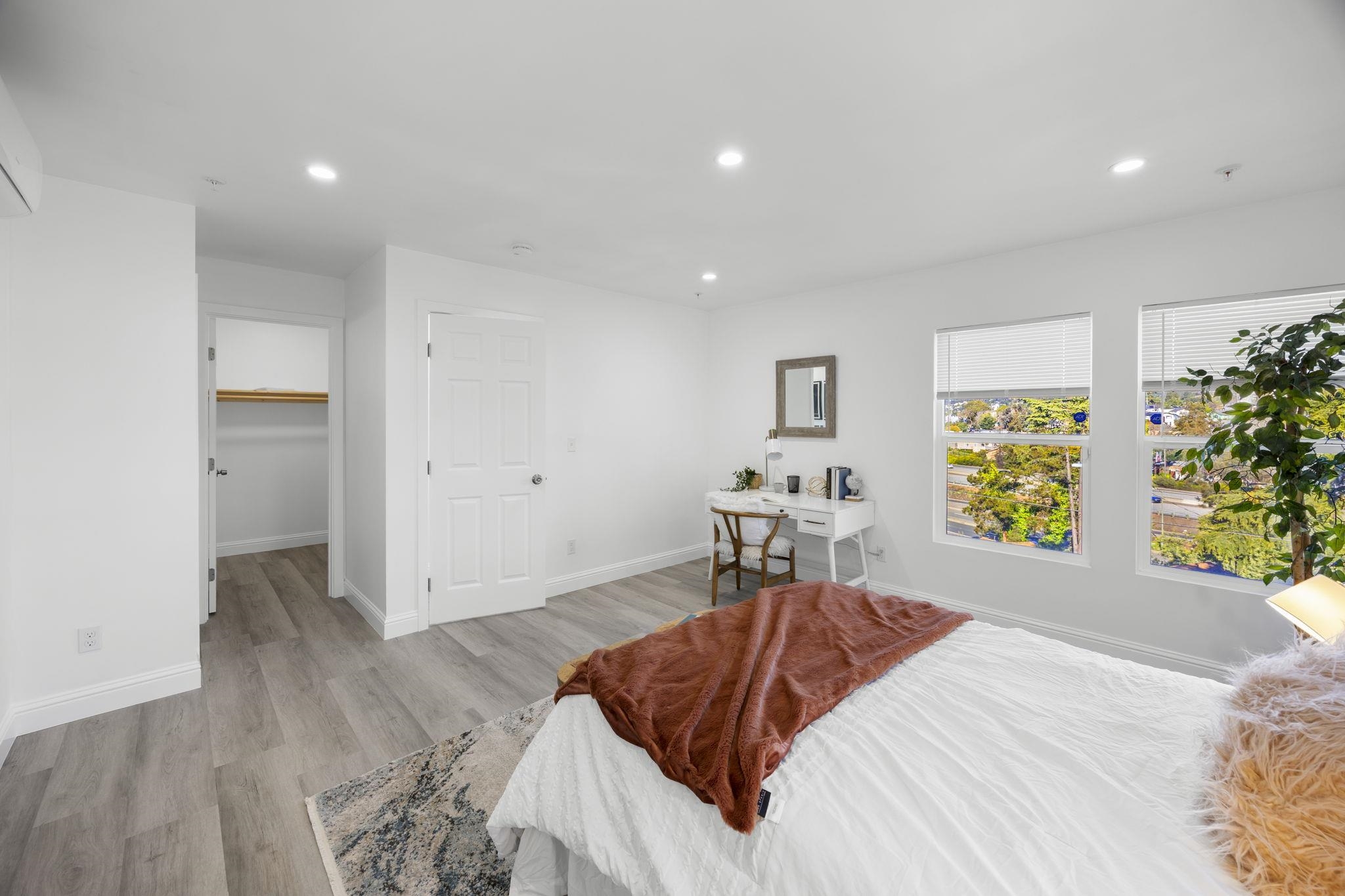 Detail Gallery Image 43 of 55 For 4737 Redding St, Oakland,  CA 94619 - 5 Beds | 6/1 Baths