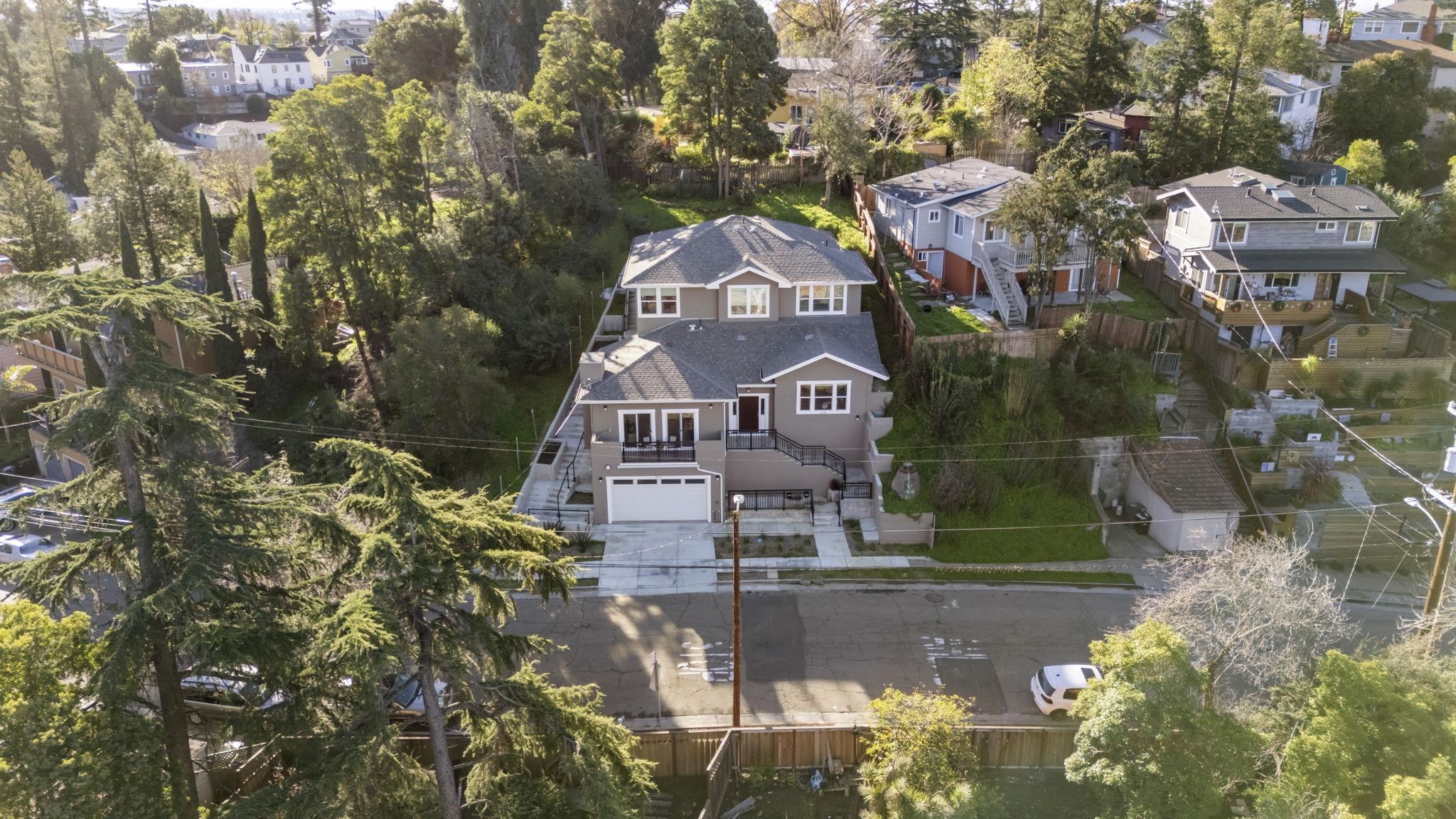 Detail Gallery Image 48 of 55 For 4737 Redding St, Oakland,  CA 94619 - 5 Beds | 6/1 Baths