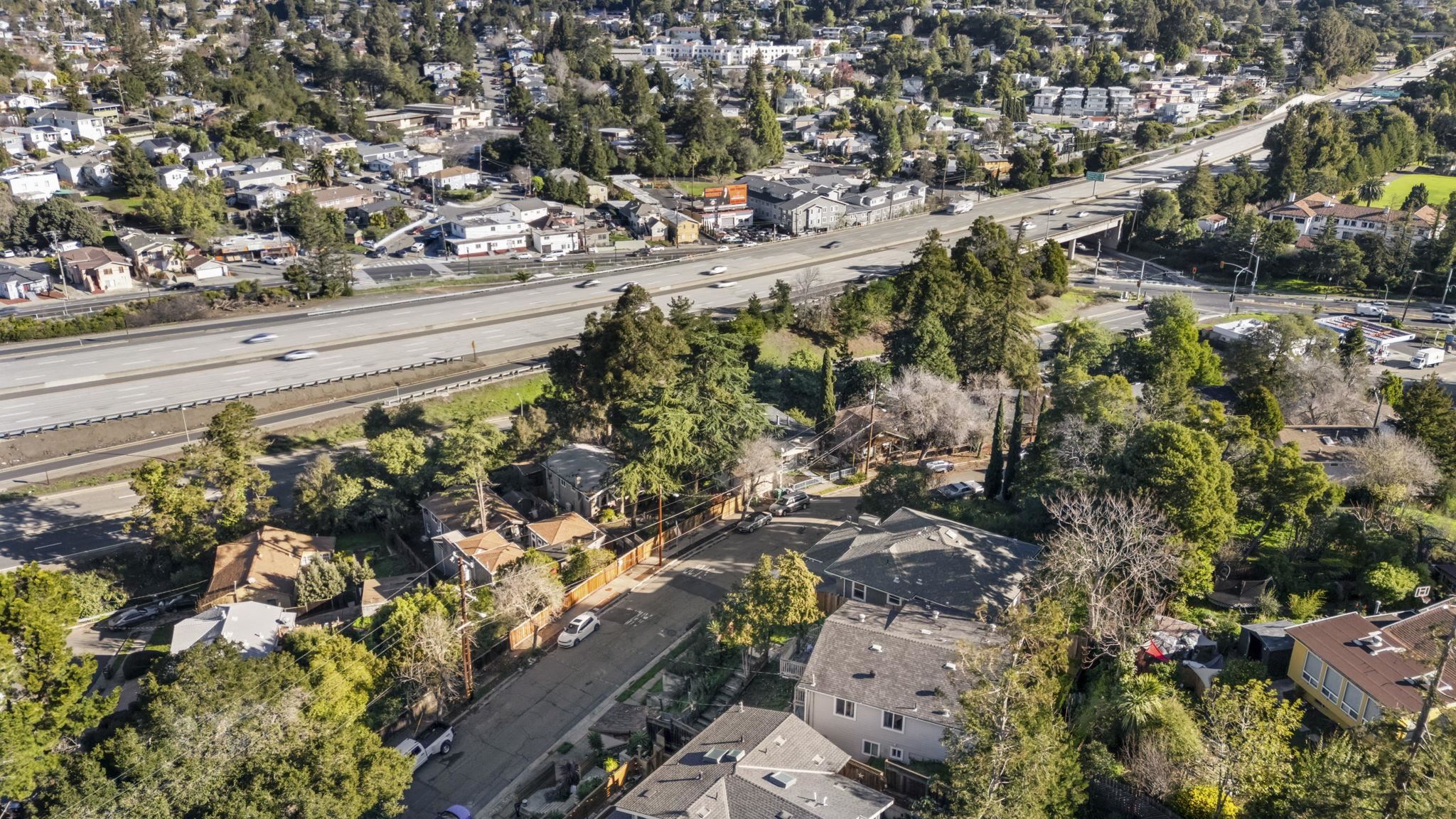 Detail Gallery Image 51 of 55 For 4737 Redding St, Oakland,  CA 94619 - 5 Beds | 6/1 Baths