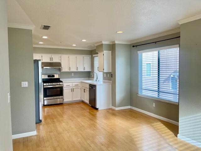 Detail Gallery Image 16 of 32 For 211 Swan Ct., Danville,  CA 94506-1143 - 3 Beds | 2/1 Baths