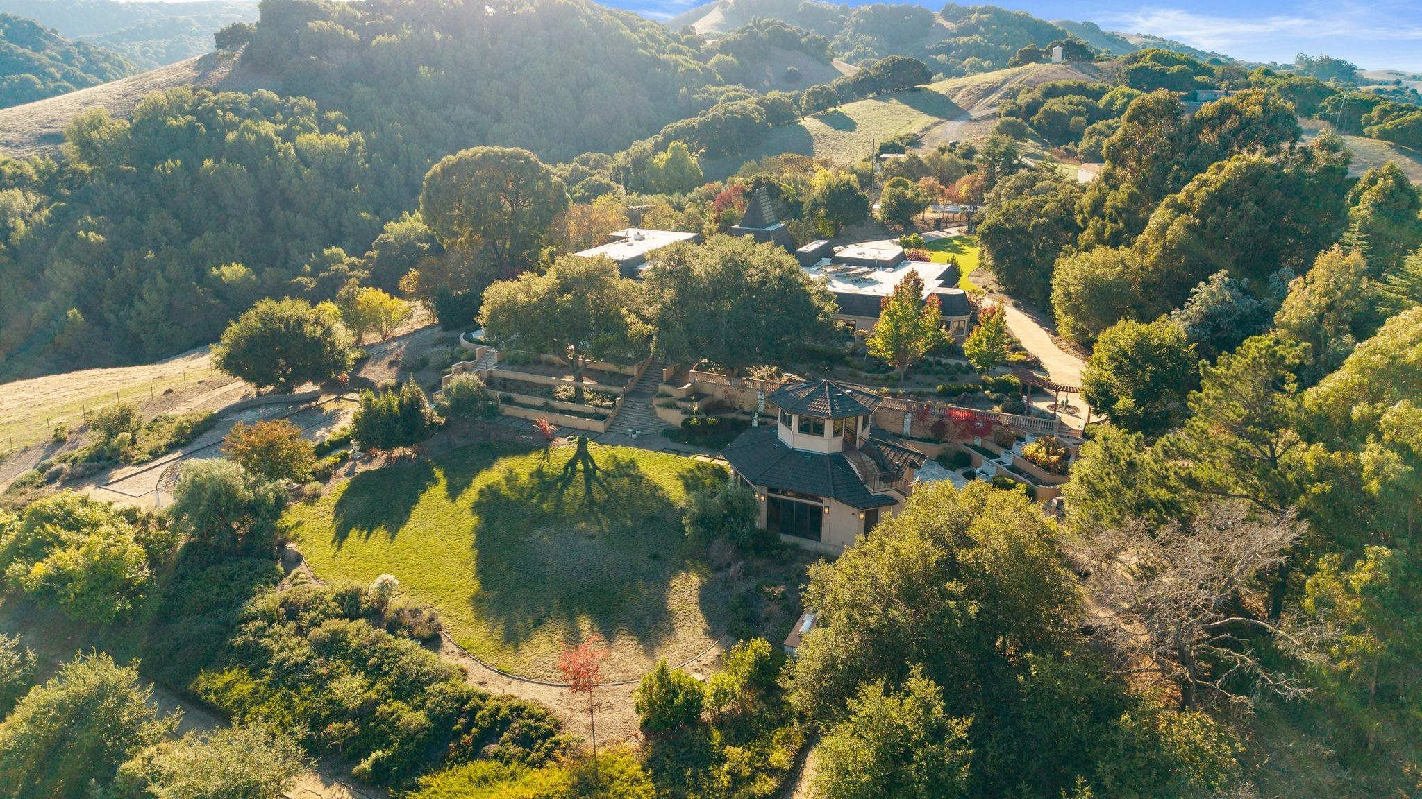 Detail Gallery Image 2 of 50 For 10633 Dublin Canyon Rd, Pleasanton,  CA 94588 - 5 Beds | 4 Baths