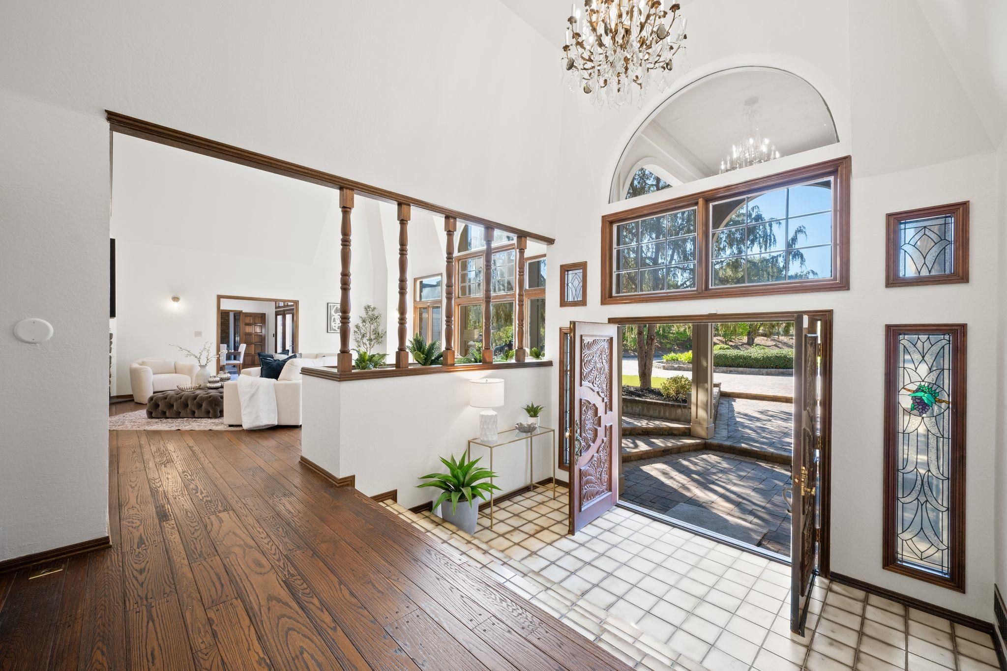 Detail Gallery Image 8 of 50 For 10633 Dublin Canyon Rd, Pleasanton,  CA 94588 - 5 Beds | 4 Baths