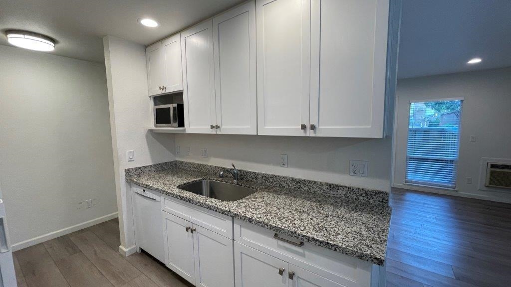 Detail Gallery Image 8 of 17 For 1919 Ygnacio Valley Rd #24,  Walnut Creek,  CA 94598 - 2 Beds | 1/1 Baths