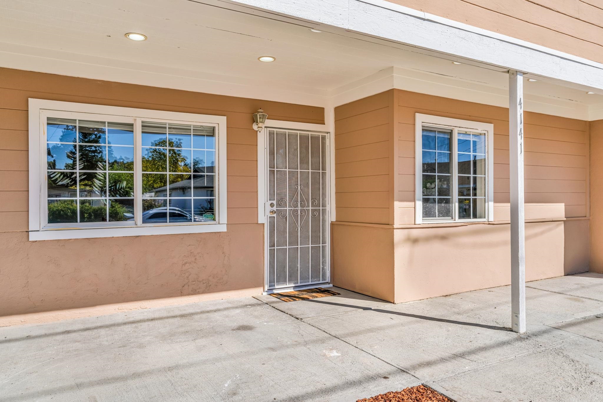 Detail Gallery Image 3 of 38 For 4141 Rita Dr, Martinez,  CA 94553 - 4 Beds | 2 Baths