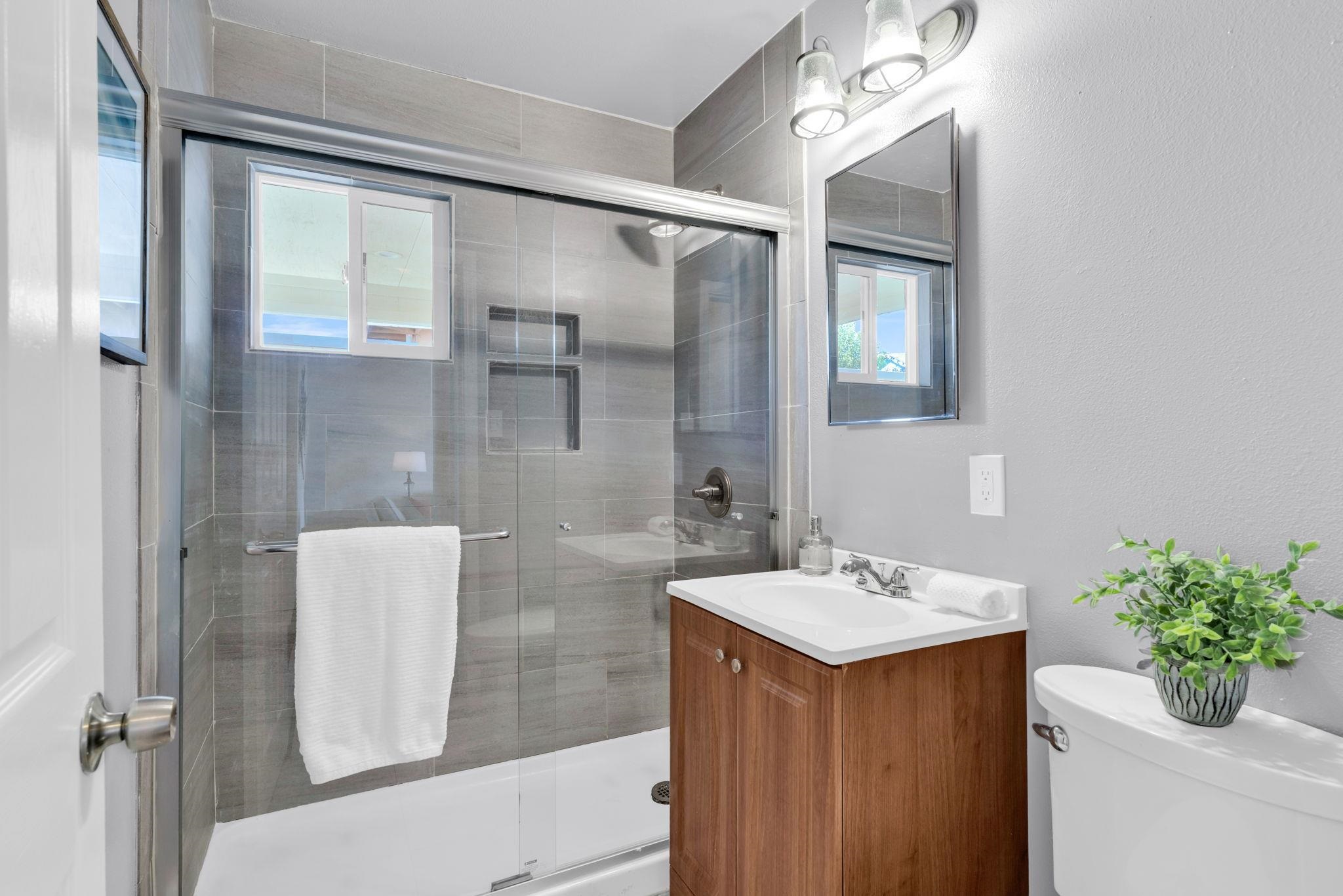 Detail Gallery Image 24 of 38 For 4141 Rita Dr, Martinez,  CA 94553 - 4 Beds | 2 Baths