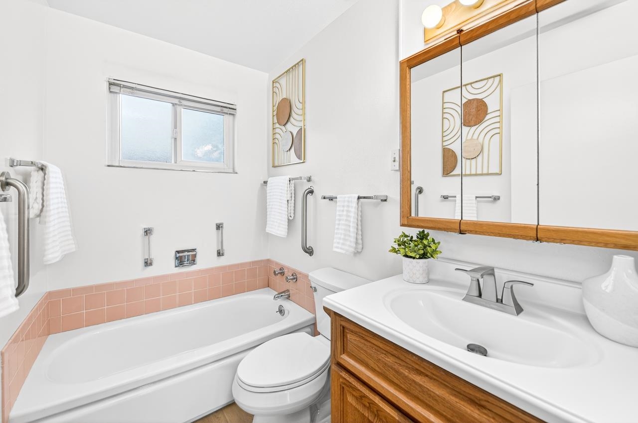 Detail Gallery Image 33 of 44 For 1133 Coronado Way, Livermore,  CA 94550 - 4 Beds | 2 Baths