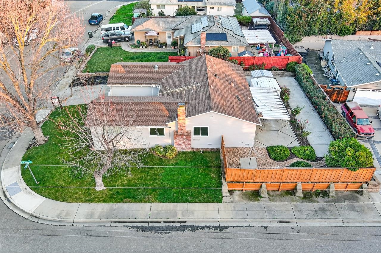 Detail Gallery Image 6 of 44 For 1133 Coronado Way, Livermore,  CA 94550 - 4 Beds | 2 Baths