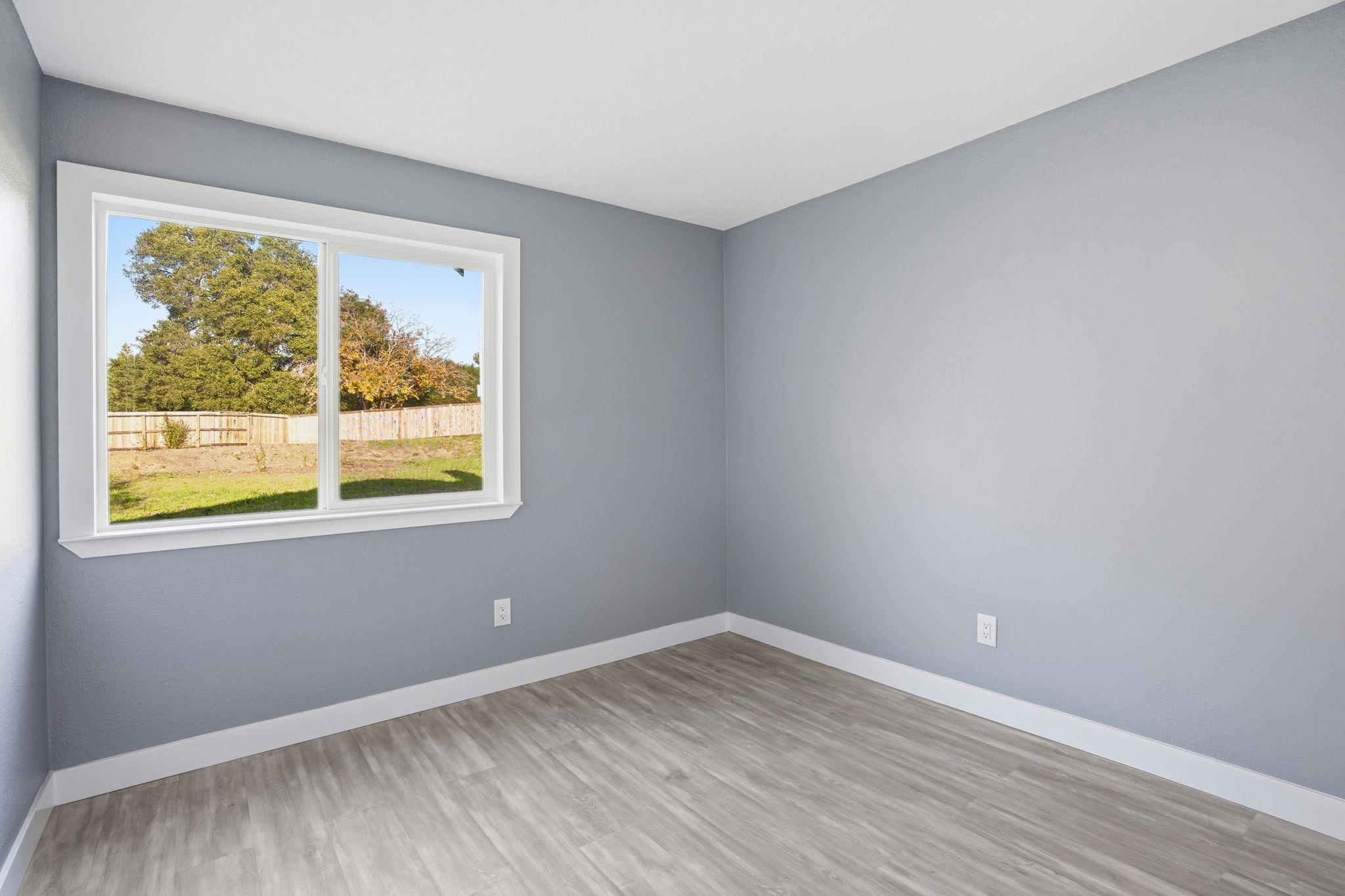 Detail Gallery Image 16 of 32 For 834 Coral Ridge Cir, Rodeo,  CA 94572 - 4 Beds | 2 Baths