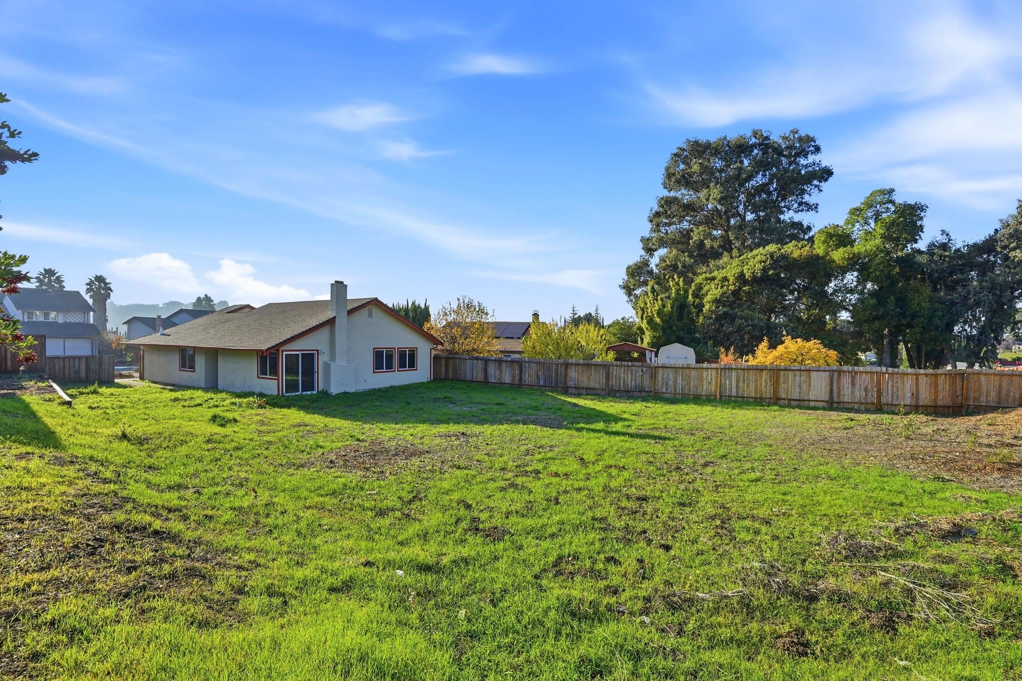 Detail Gallery Image 28 of 32 For 834 Coral Ridge Cir, Rodeo,  CA 94572 - 4 Beds | 2 Baths