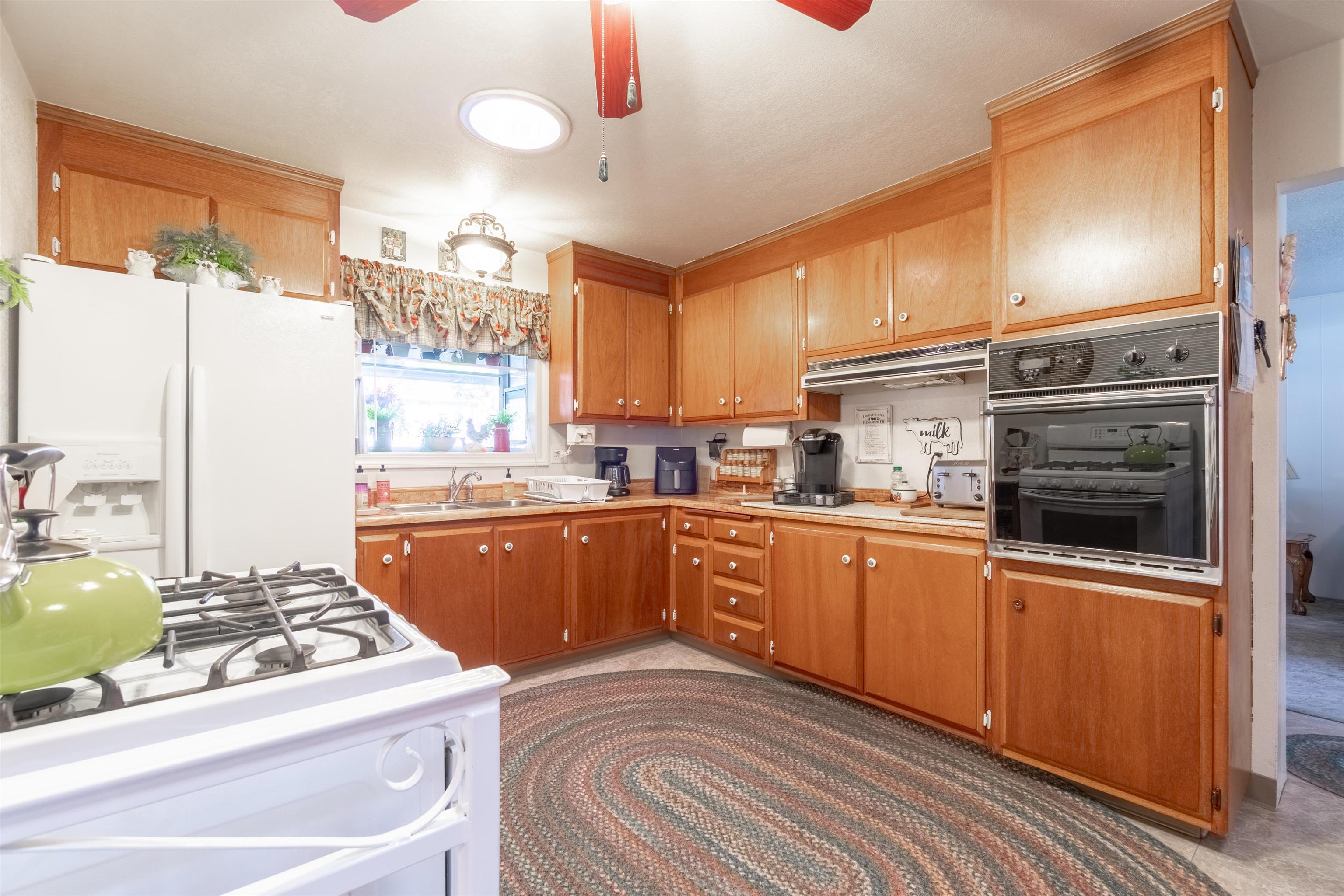 Detail Gallery Image 9 of 35 For 39719 Trinity Way, Fremont,  CA 94538 - 3 Beds | 2 Baths