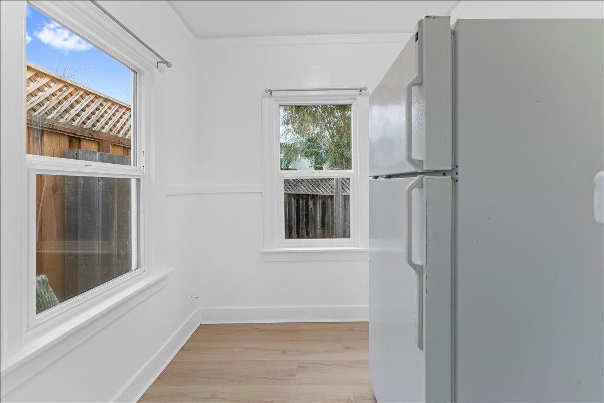 Detail Gallery Image 15 of 36 For 1127 Key Route Blvd, Albany,  CA 94706 - 2 Beds | 1 Baths