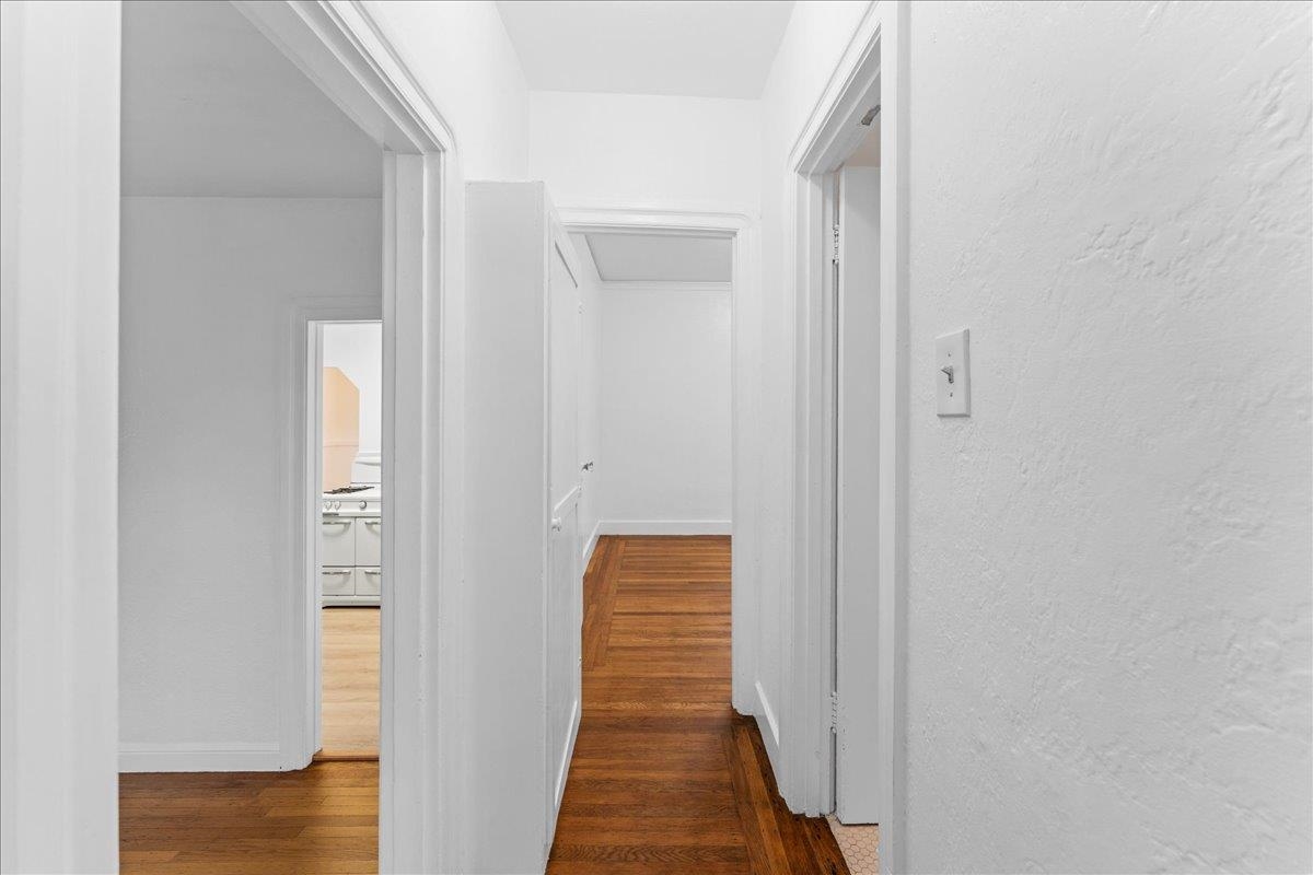 Detail Gallery Image 21 of 36 For 1127 Key Route Blvd, Albany,  CA 94706 - 2 Beds | 1 Baths